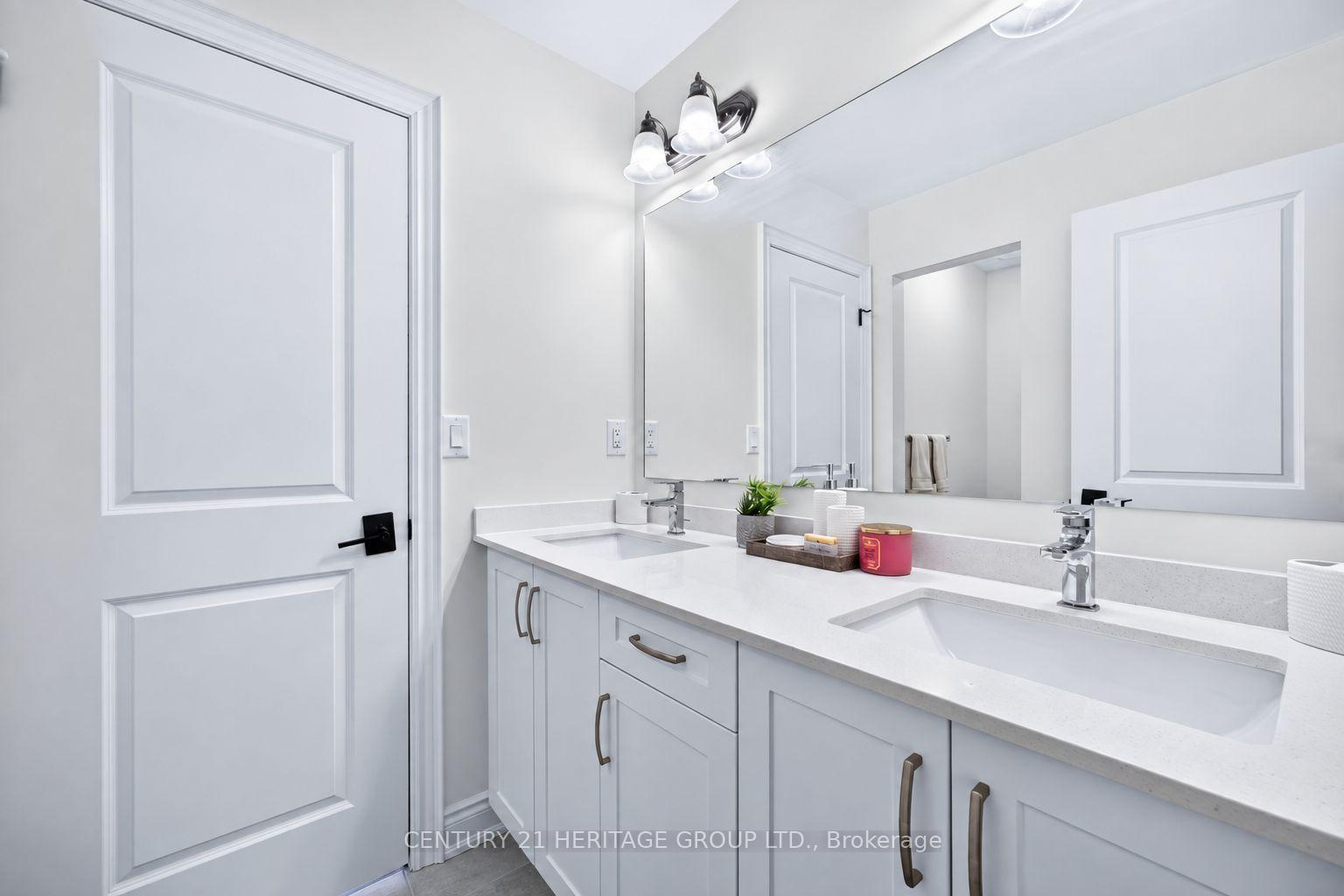 Photo 36 of 147 Meadow Vista Crescent, East Gwillimbury, Holland Landing — HOMEH
