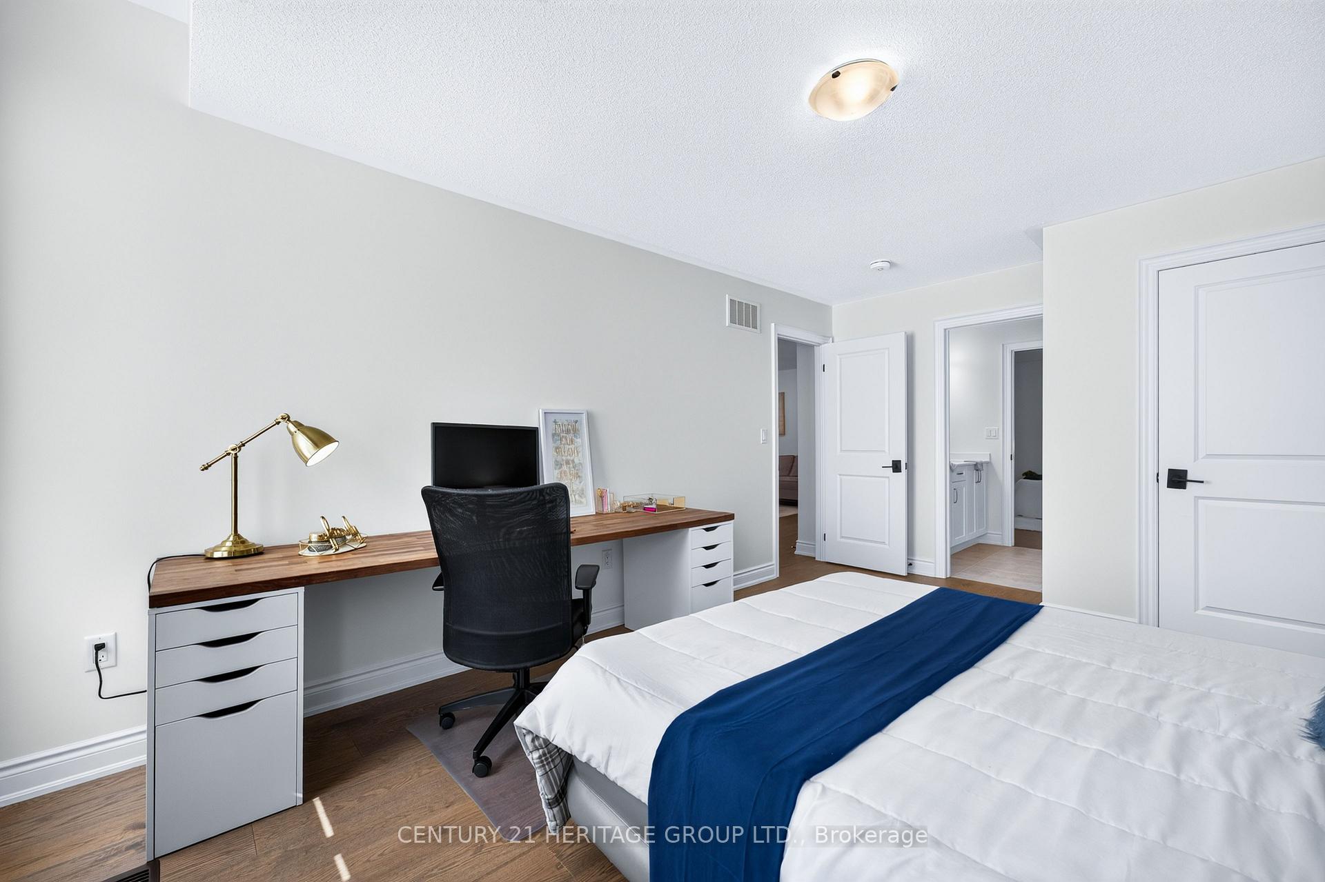 Photo 39 of 147 Meadow Vista Crescent, East Gwillimbury, Holland Landing — HOMEH
