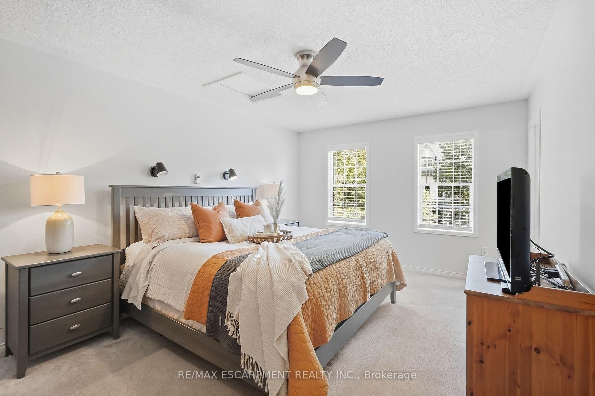 Photo 21 of 219 Gatwick Drive, Oakville, River Oaks — HOMEH