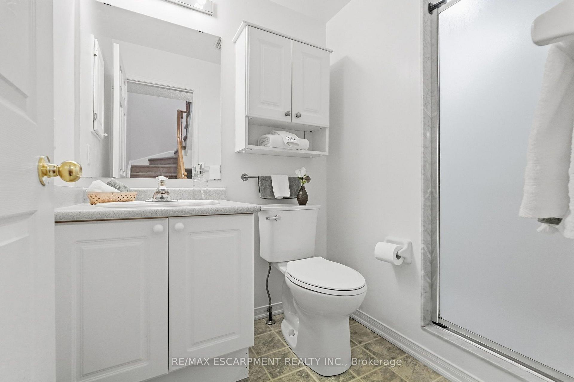 Photo 30 of 219 Gatwick Drive, Oakville, River Oaks — HOMEH
