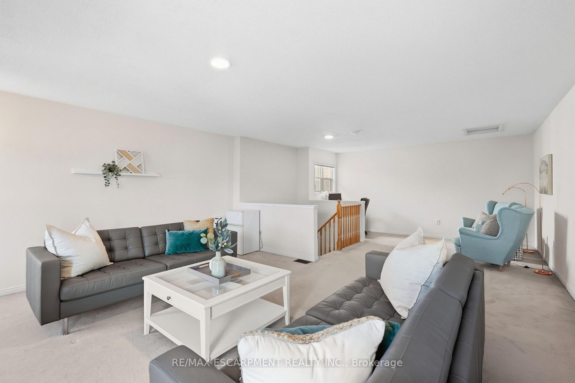 Photo 33 of 219 Gatwick Drive, Oakville, River Oaks — HOMEH