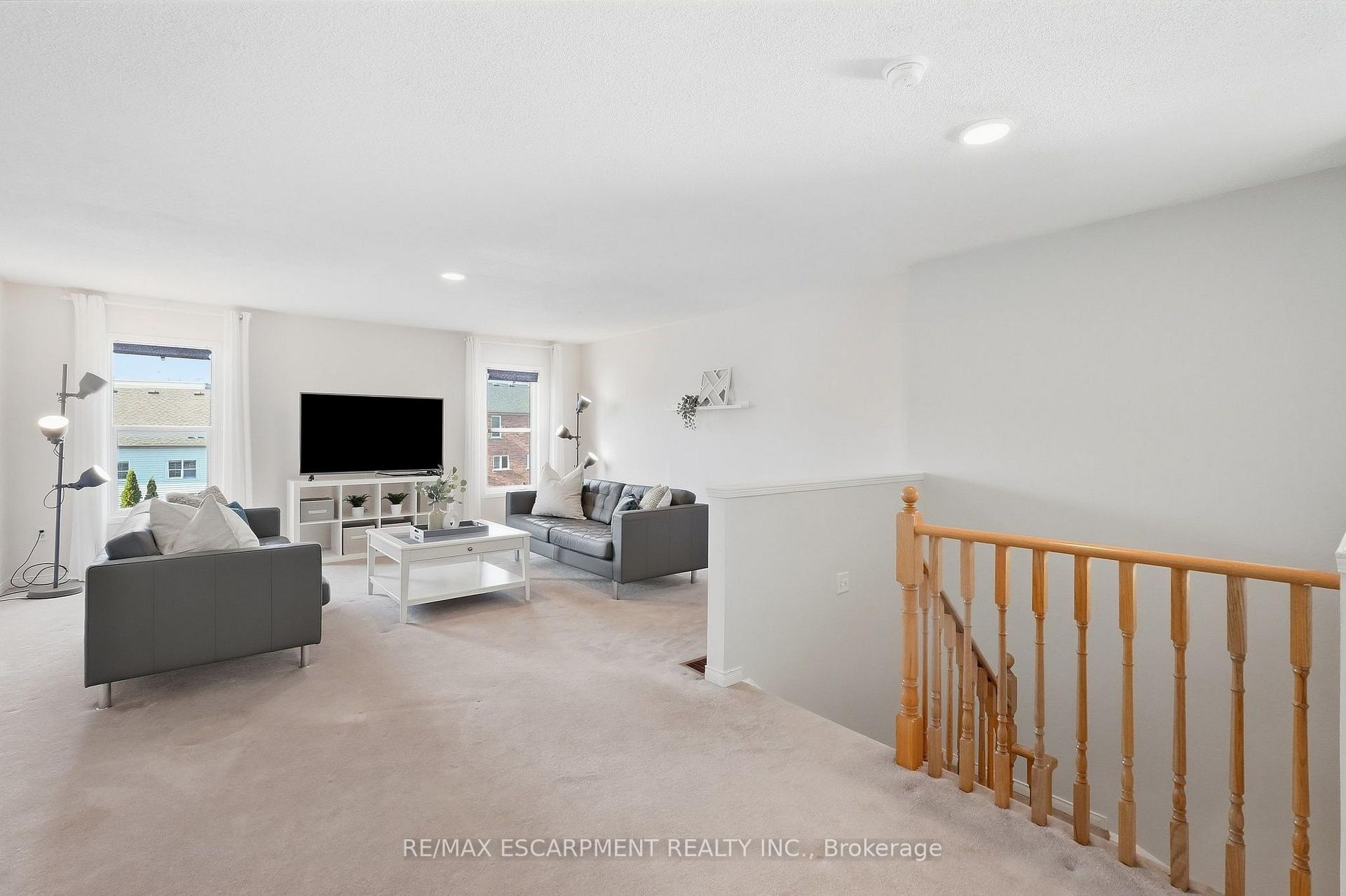 Photo 34 of 219 Gatwick Drive, Oakville, River Oaks — HOMEH