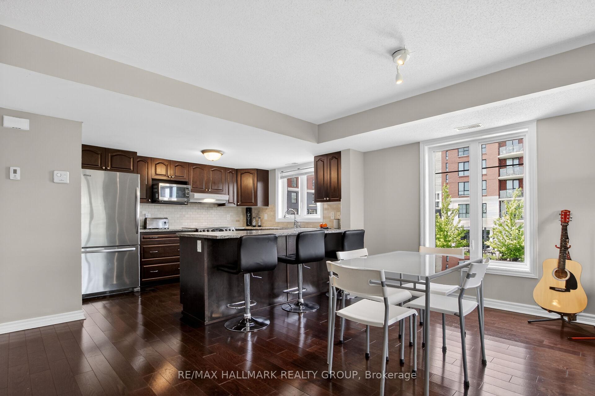 Photo 10 of Unit B, 1145 Longfields Drive, Ottawa, Barrhaven - Strandherd — HOMEH