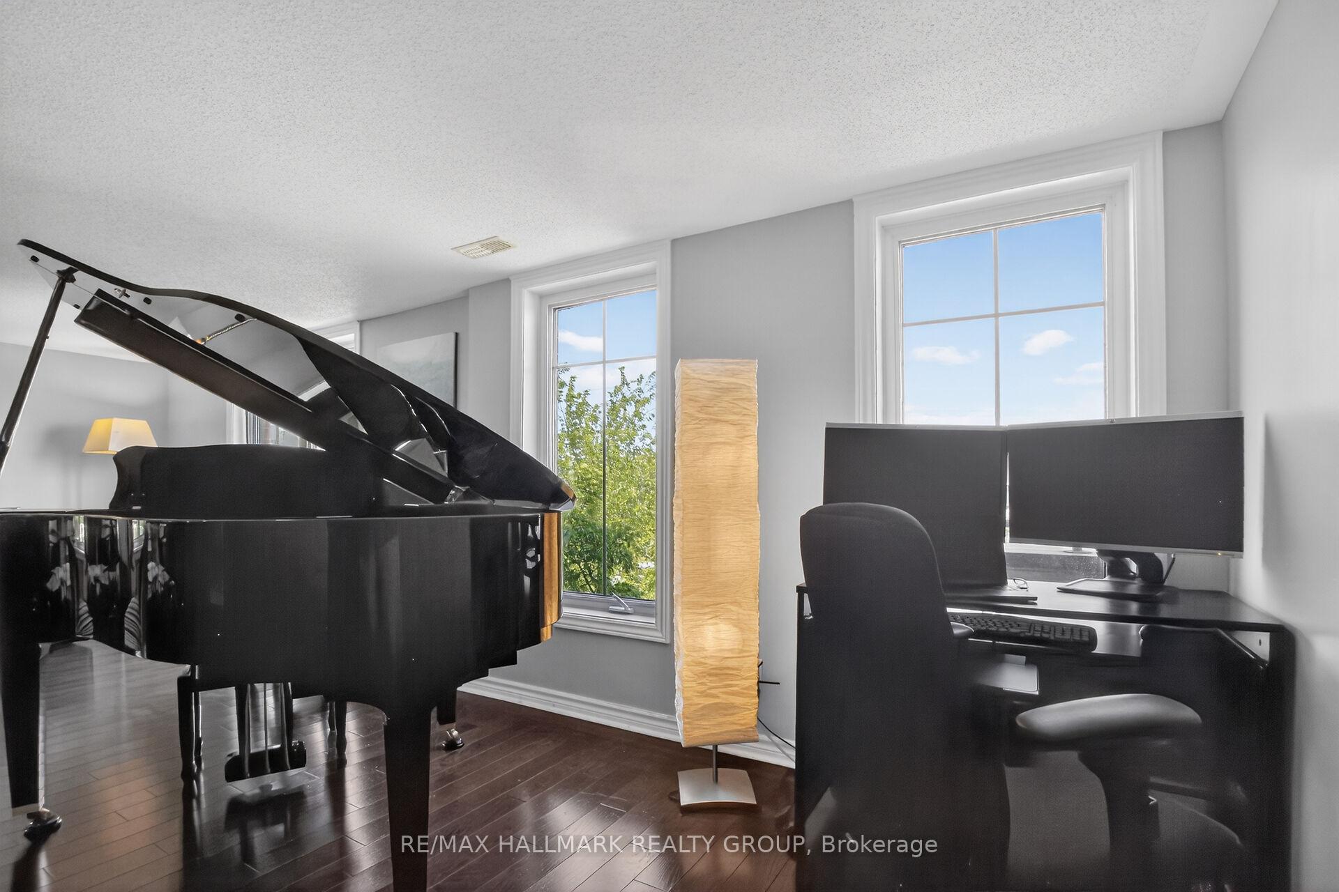 Photo 18 of Unit B, 1145 Longfields Drive, Ottawa, Barrhaven - Strandherd — HOMEH