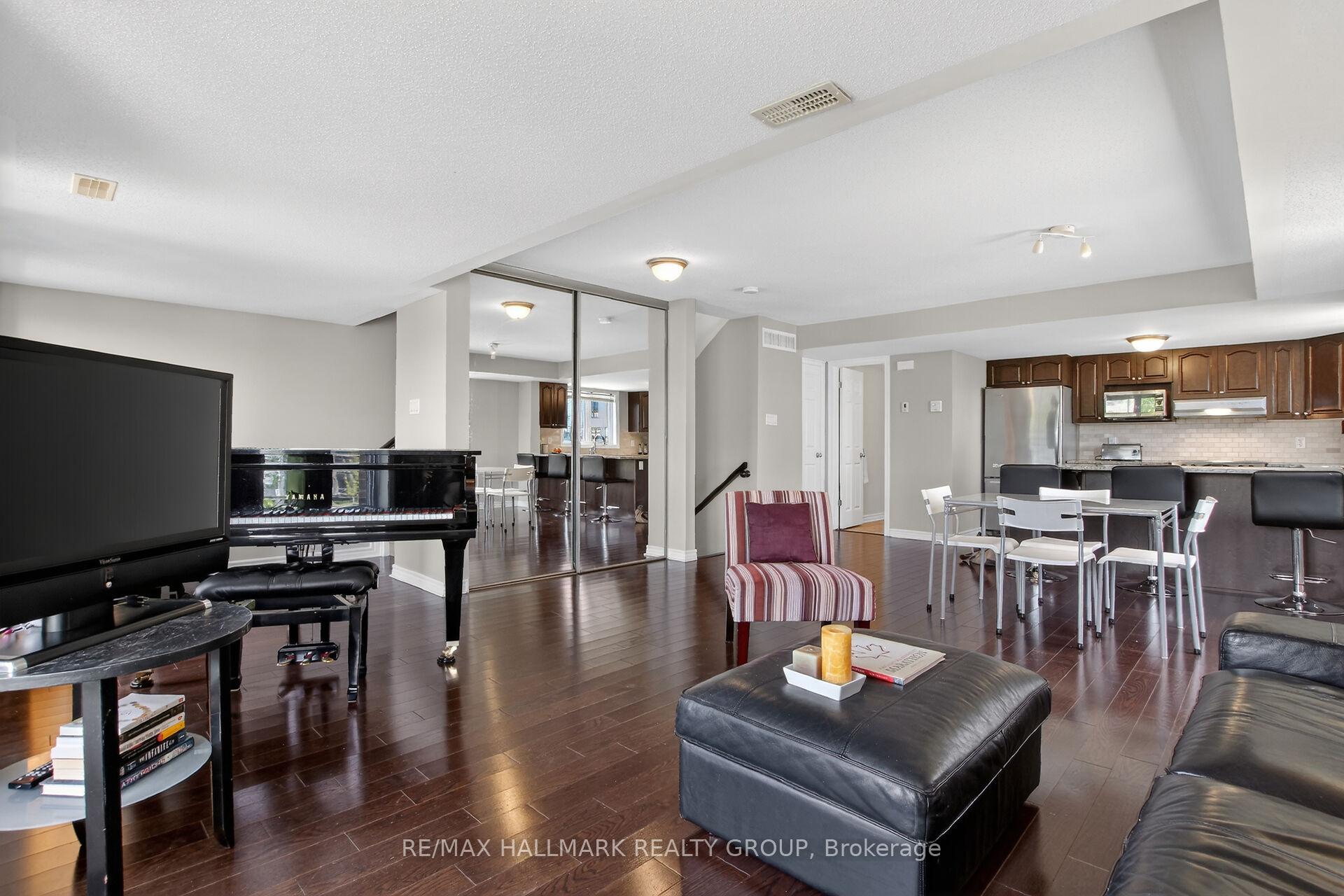 Photo 22 of Unit B, 1145 Longfields Drive, Ottawa, Barrhaven - Strandherd — HOMEH