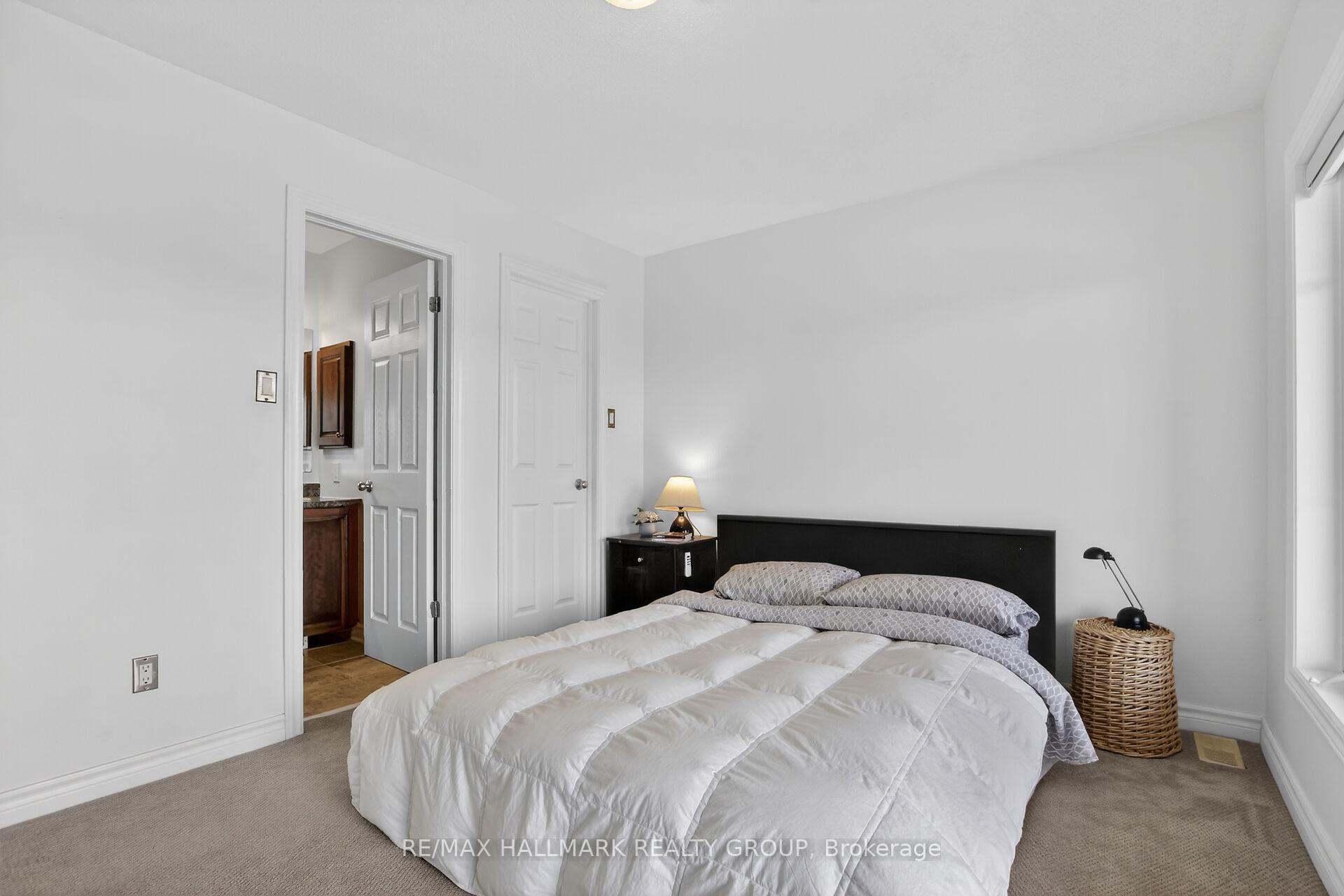 Photo 25 of Unit B, 1145 Longfields Drive, Ottawa, Barrhaven - Strandherd — HOMEH