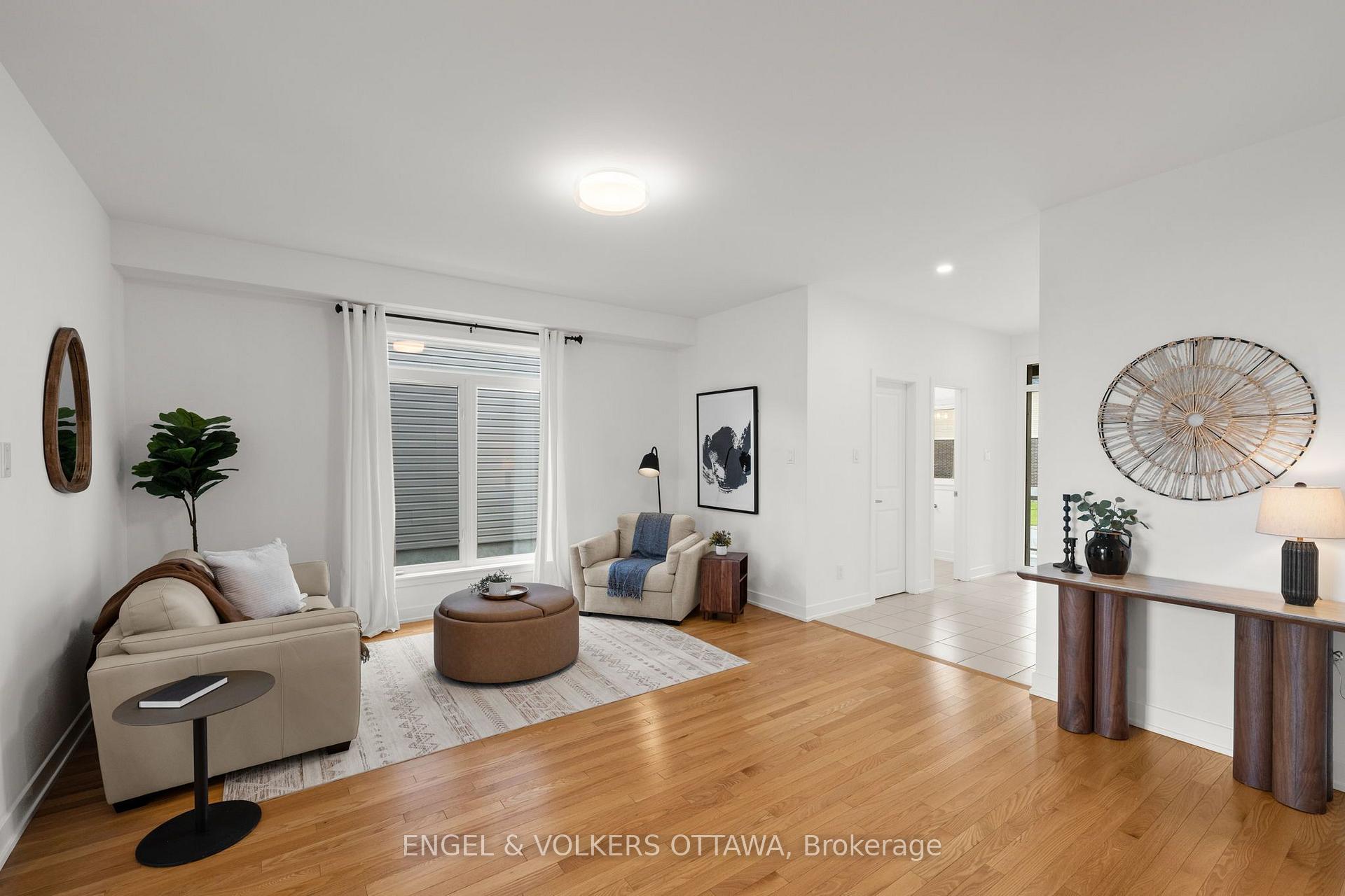 Photo 6 of 154 Winterhaven Drive, Ottawa, Mer Bleue/Bradley Estates/Anderson Park — HOMEH