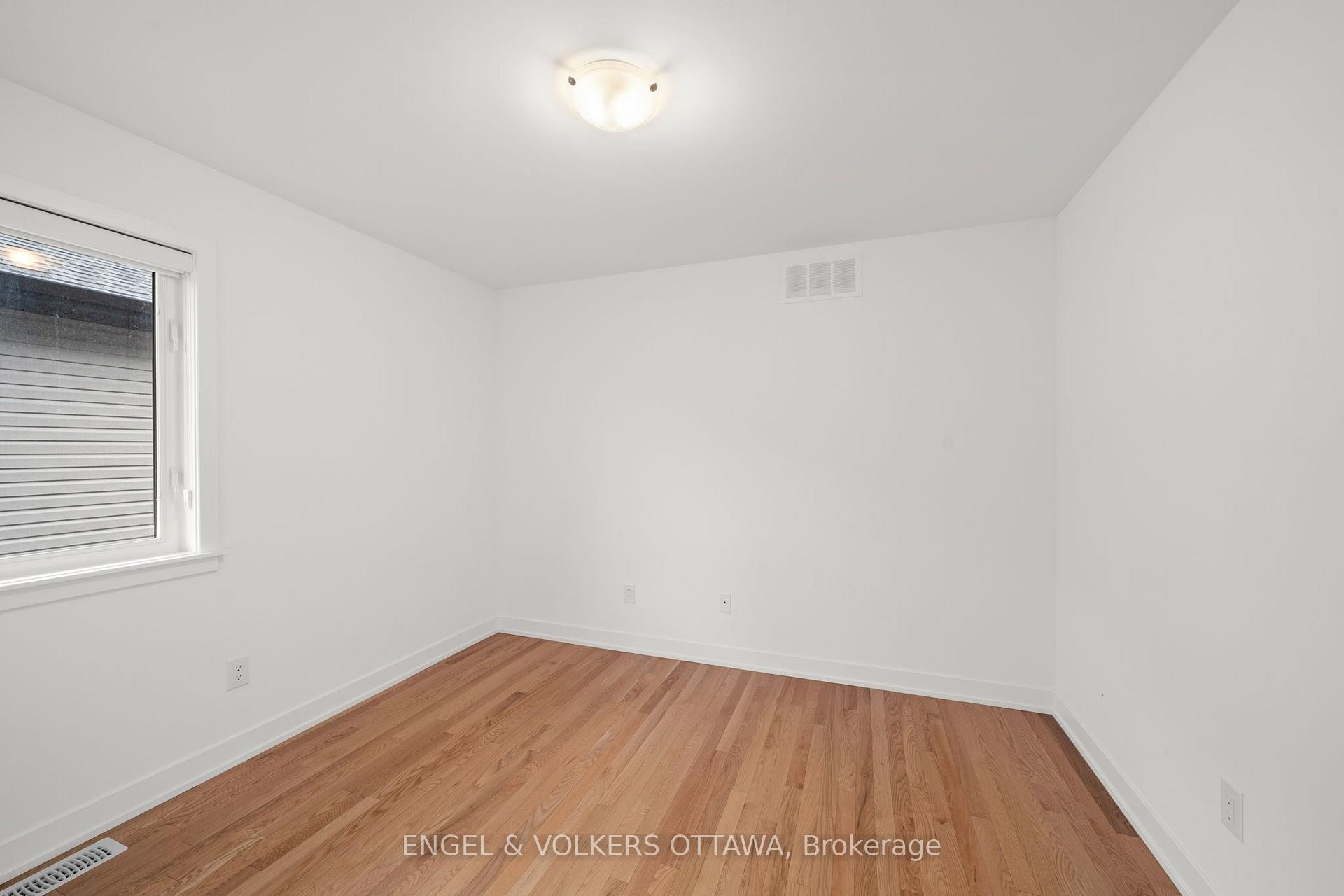 Photo 29 of 154 Winterhaven Drive, Ottawa, Mer Bleue/Bradley Estates/Anderson Park — HOMEH