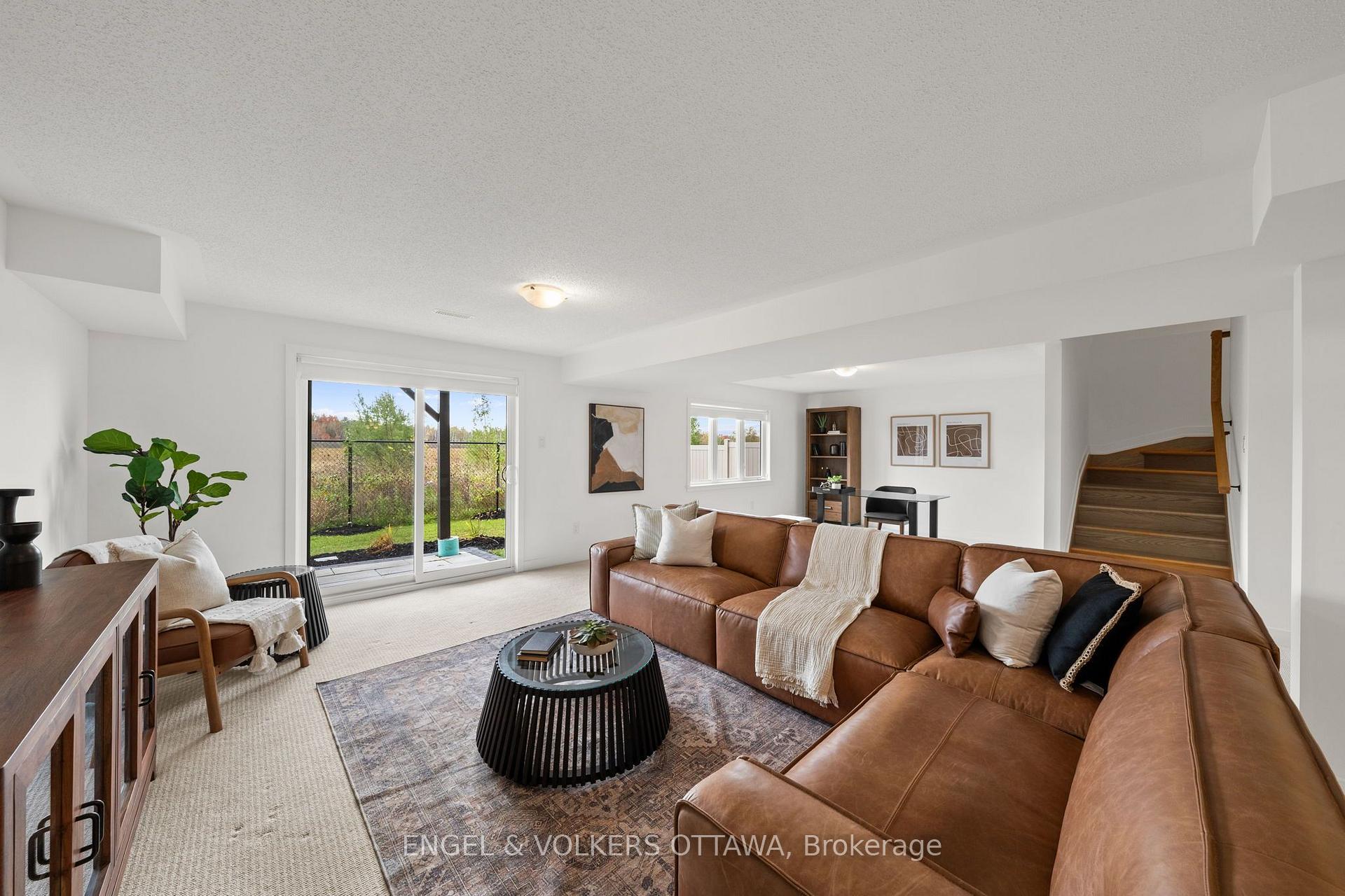 Photo 36 of 154 Winterhaven Drive, Ottawa, Mer Bleue/Bradley Estates/Anderson Park — HOMEH