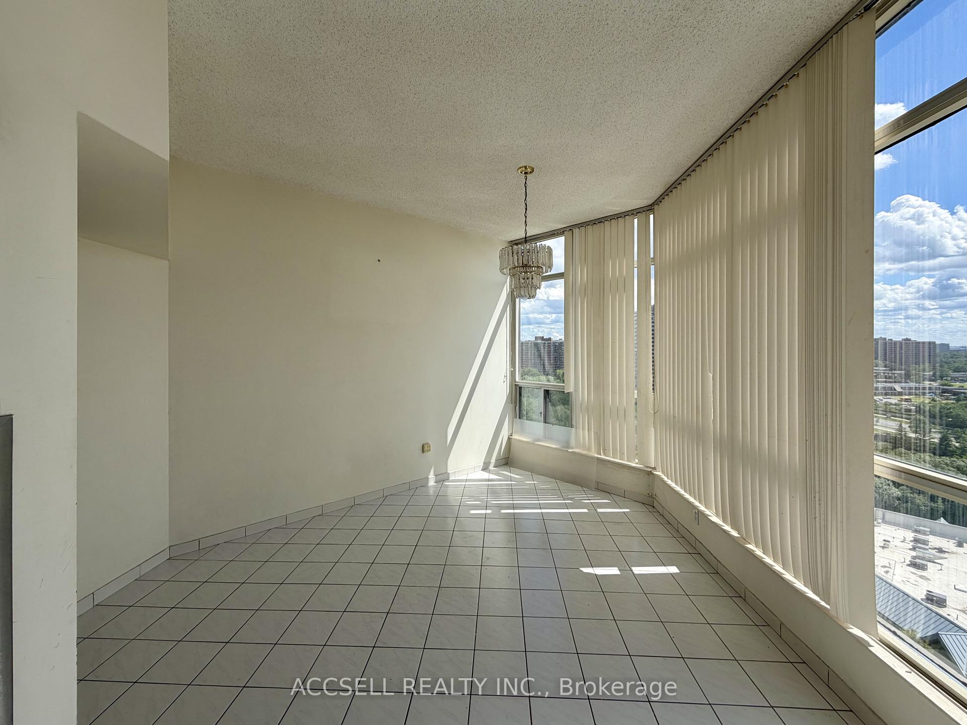 Photo 8 of Unit 1714, 1 Rowntree Road, Etobicoke, Mount Olive-Silverstone-Jamestown — HOMEH