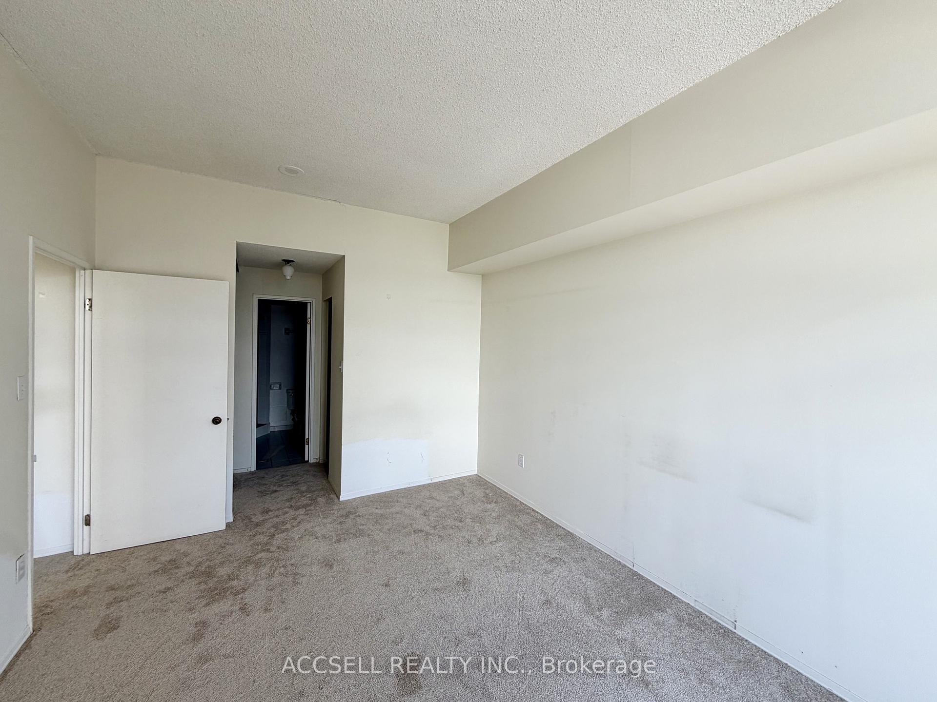 Photo 16 of Unit 1714, 1 Rowntree Road, Etobicoke, Mount Olive-Silverstone-Jamestown — HOMEH