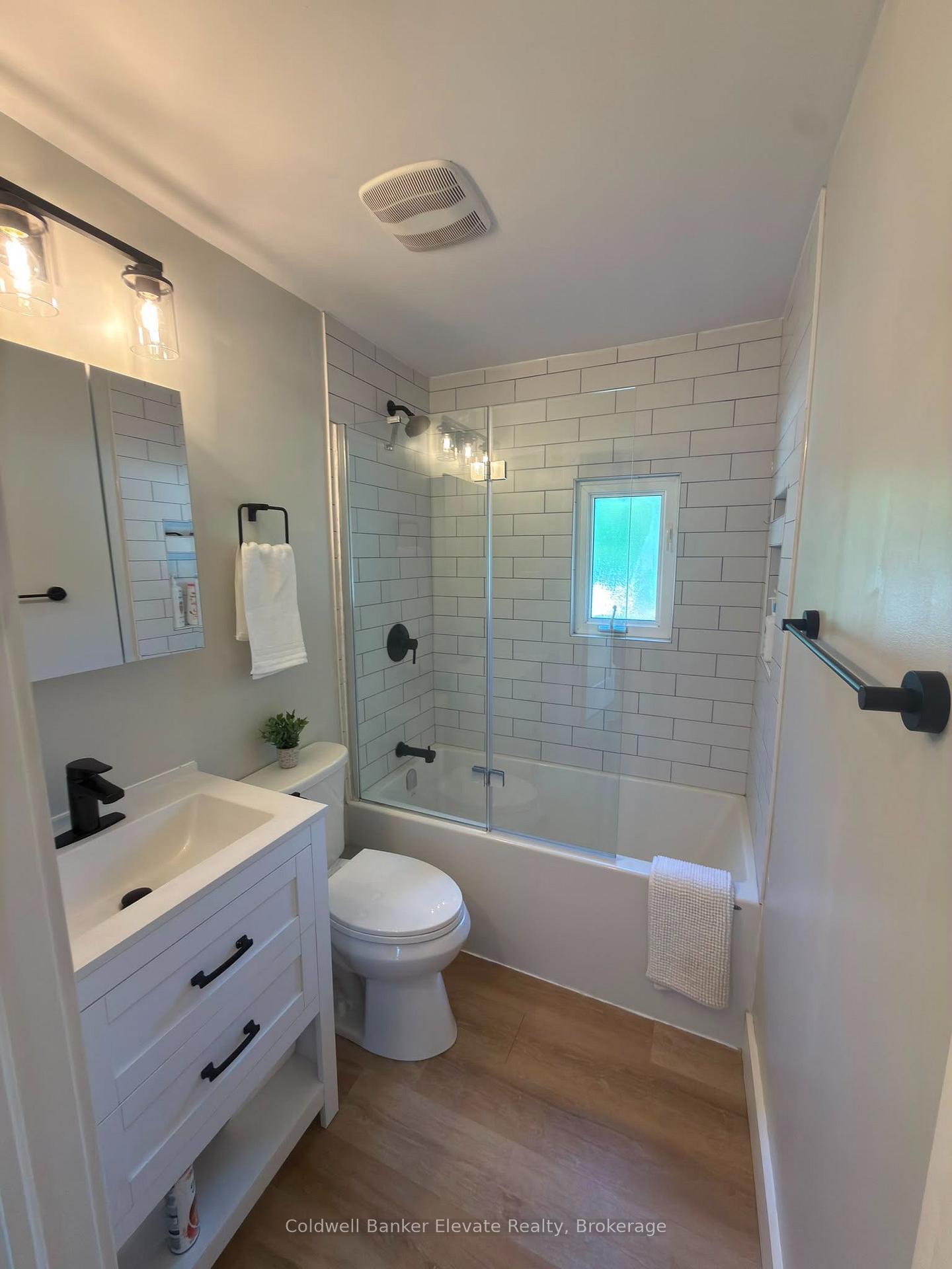 Photo 14 of 1625 5th Avenue E, Owen Sound — HOMEH