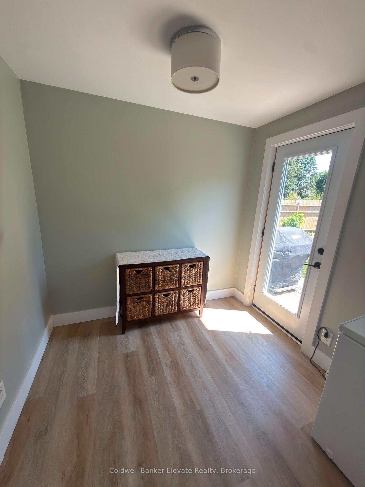 Photo 16 of 1625 5th Avenue E, Owen Sound — HOMEH