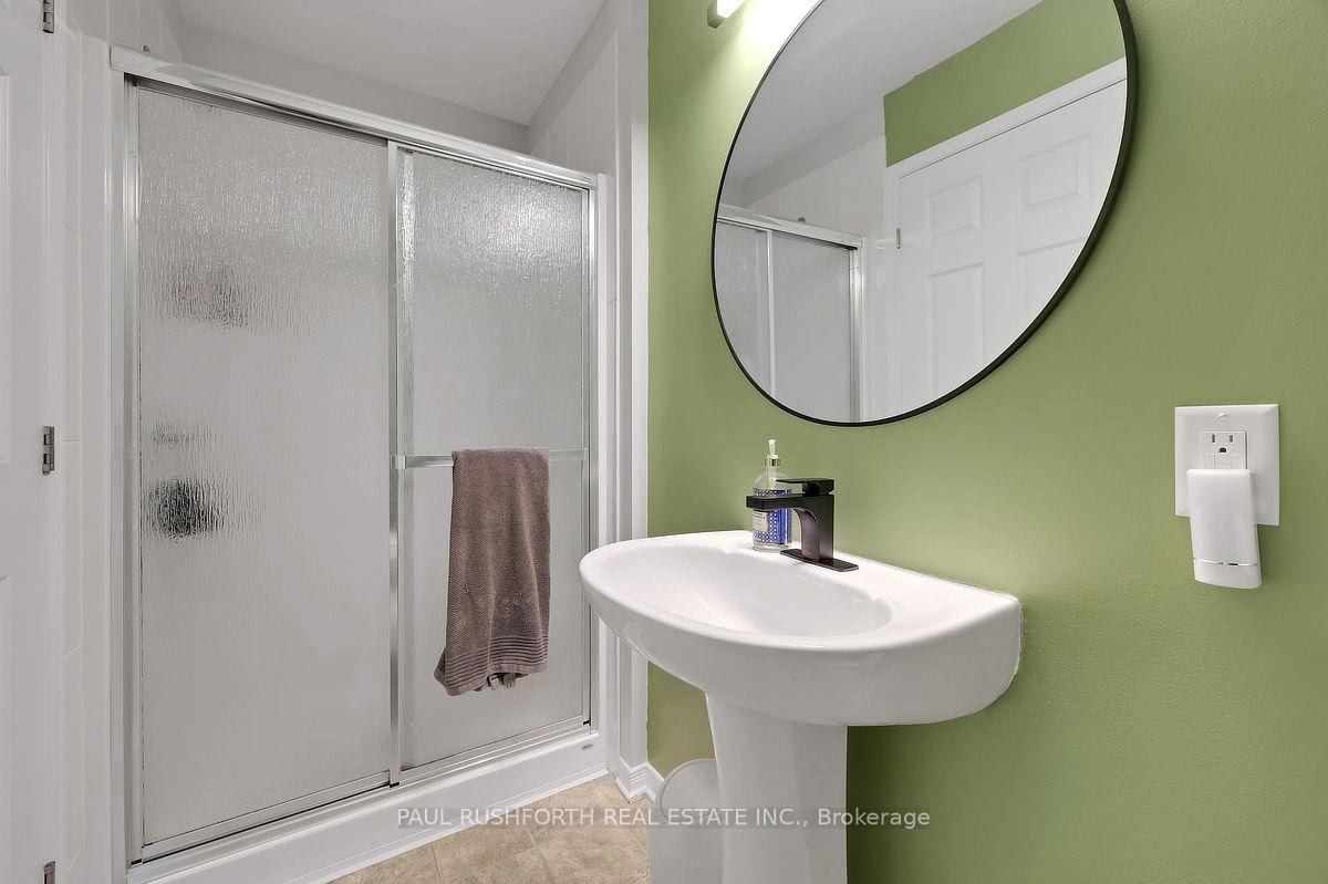 Photo 18 of 243 Eric Czapnik Way, Ottawa, Bilberry Creek/Queenswood Heights — HOMEH
