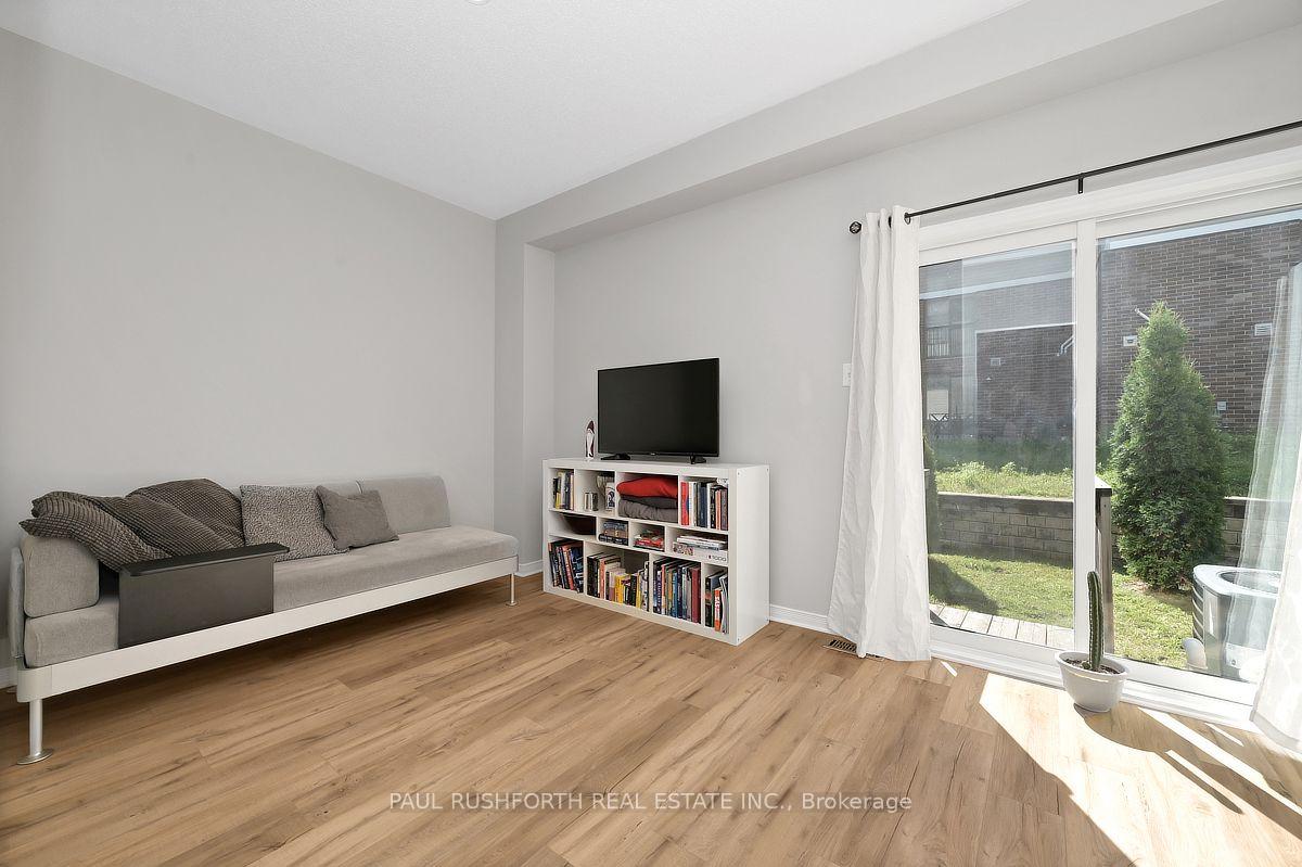 Photo 22 of 243 Eric Czapnik Way, Ottawa, Bilberry Creek/Queenswood Heights — HOMEH