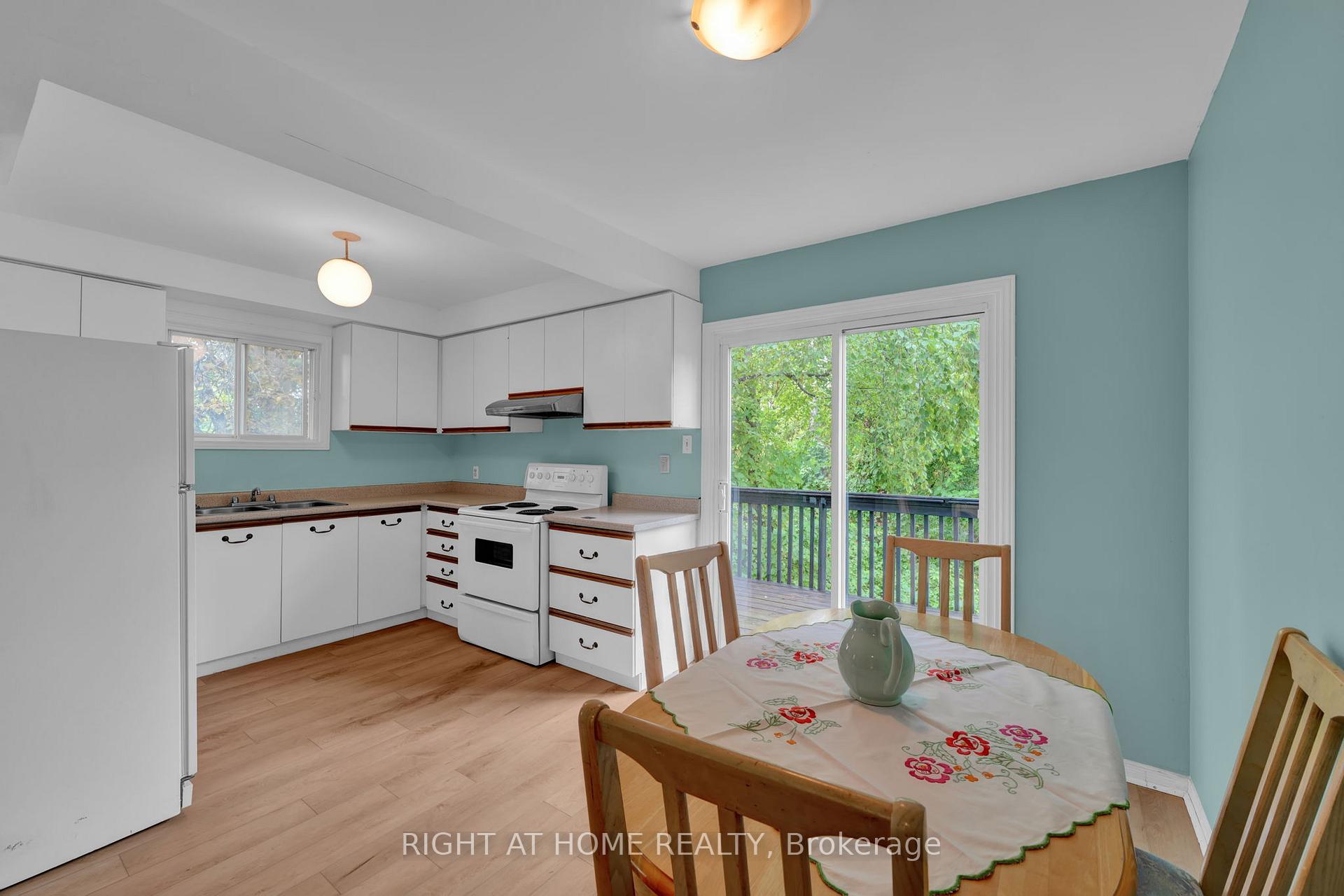 Photo 7 of 138 45th Street N, Wasaga Beach — HOMEH