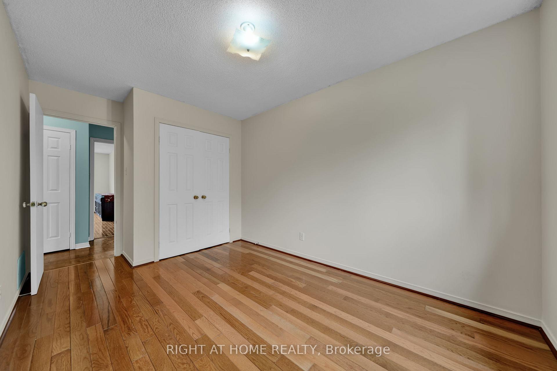 Photo 9 of 138 45th Street N, Wasaga Beach — HOMEH