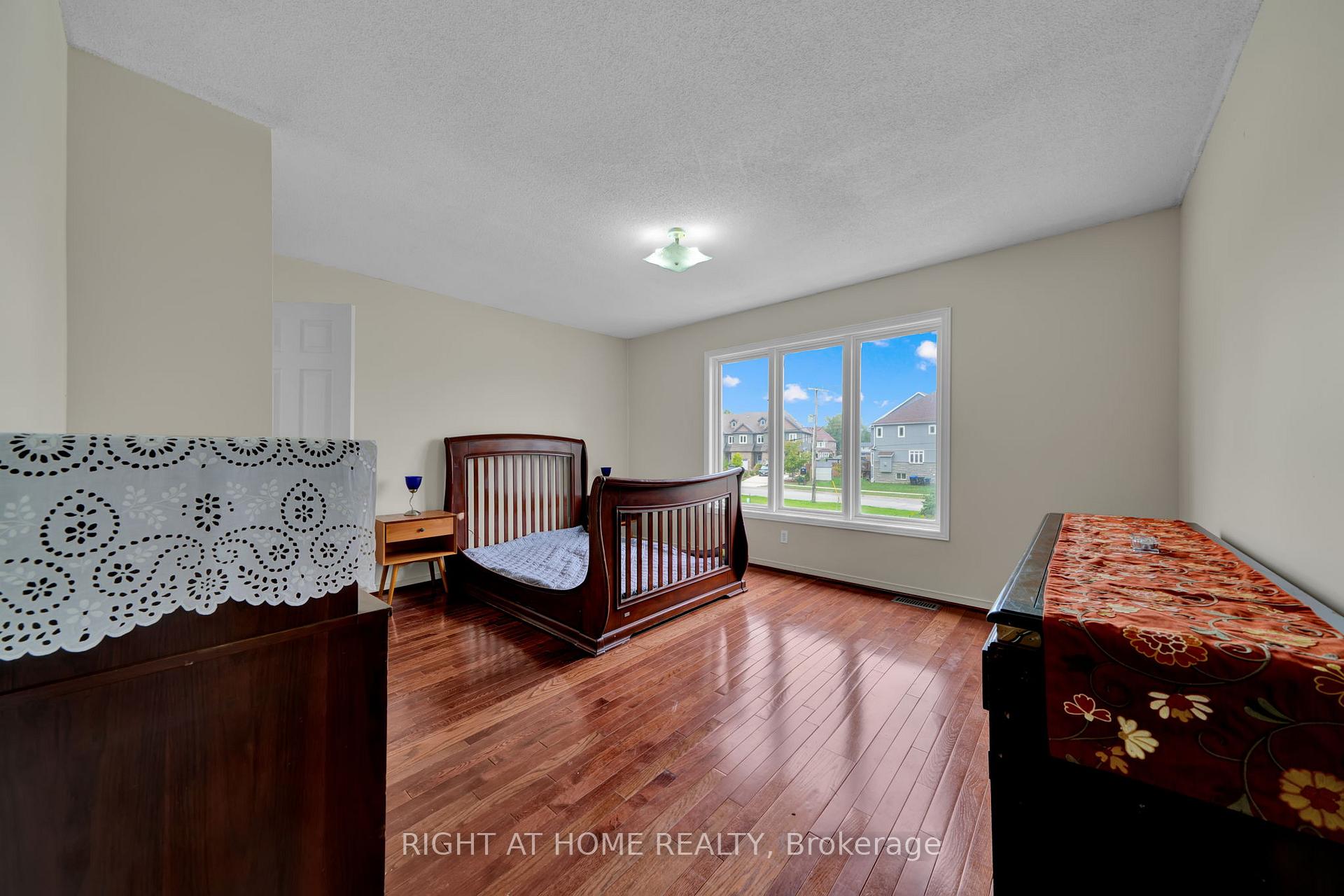 Photo 15 of 138 45th Street N, Wasaga Beach — HOMEH