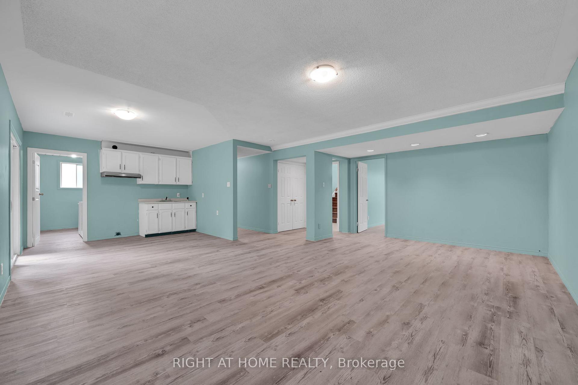 Photo 16 of 138 45th Street N, Wasaga Beach — HOMEH