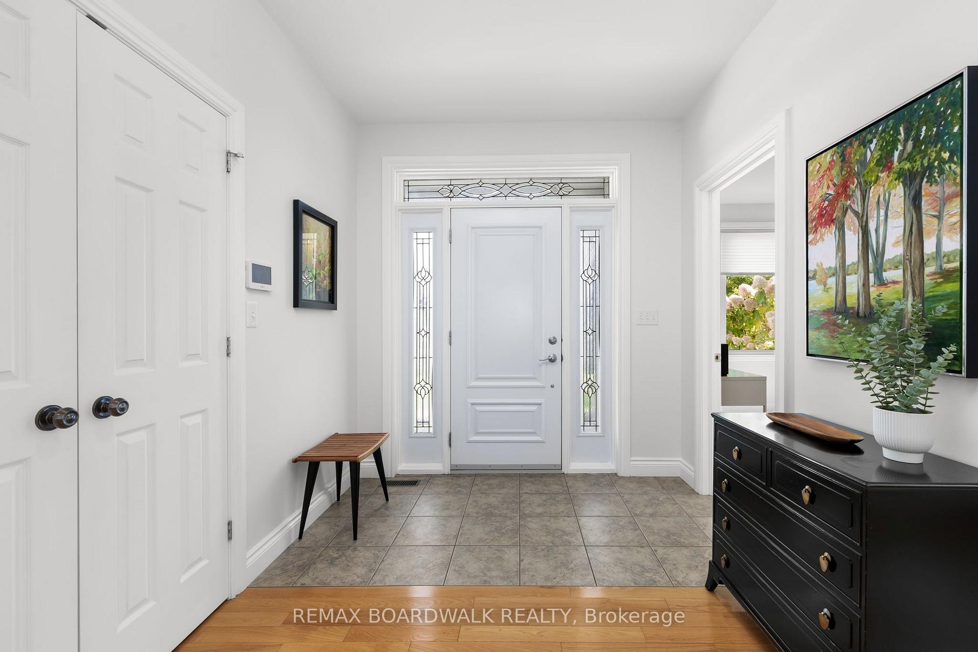 Photo 5 of 136 Macpherson Way, Drummond/North Elmsley, Drummond N Elmsley (Drummond) Twp — HOMEH