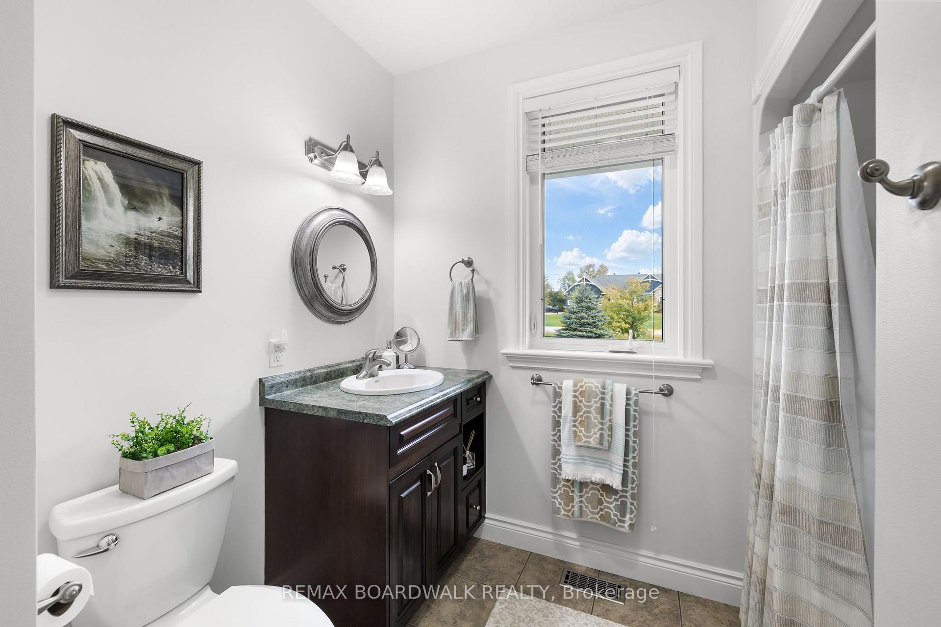 Photo 25 of 136 Macpherson Way, Drummond/North Elmsley, Drummond N Elmsley (Drummond) Twp — HOMEH