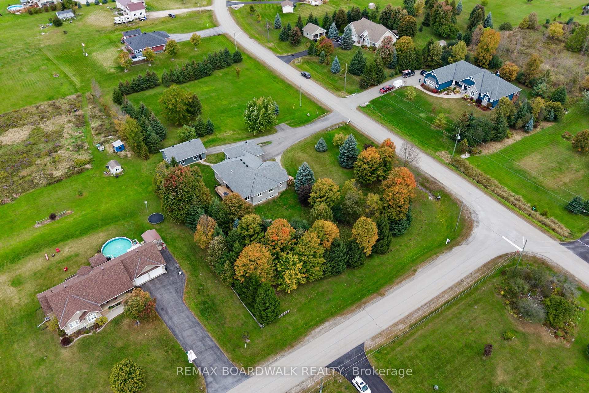 Photo 46 of 136 Macpherson Way, Drummond/North Elmsley, Drummond N Elmsley (Drummond) Twp — HOMEH
