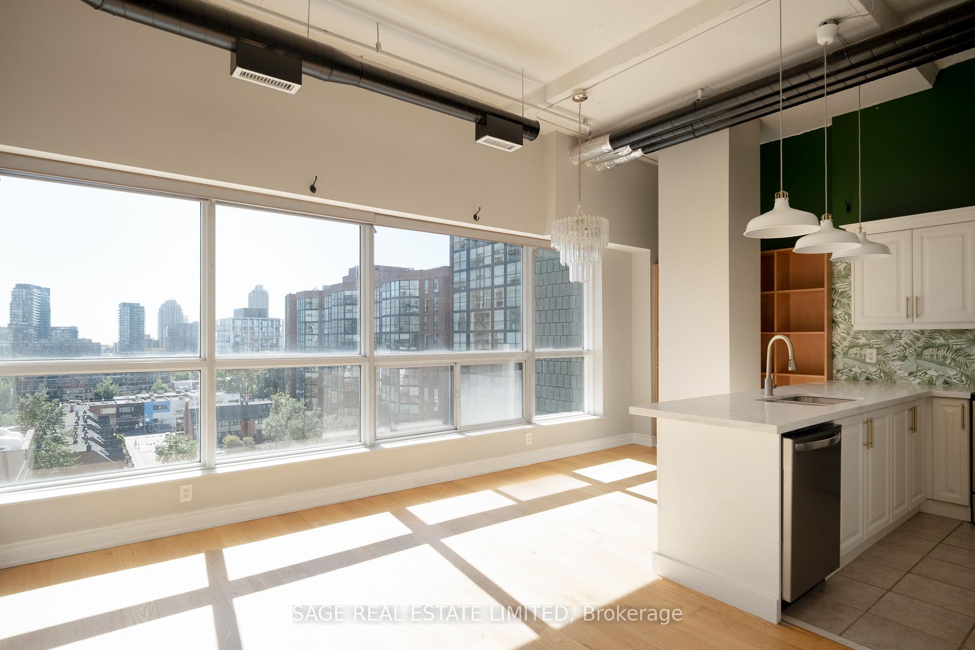 Photo 6 of Unit 719, 700 King Street W, Toronto, Niagara — HOMEH