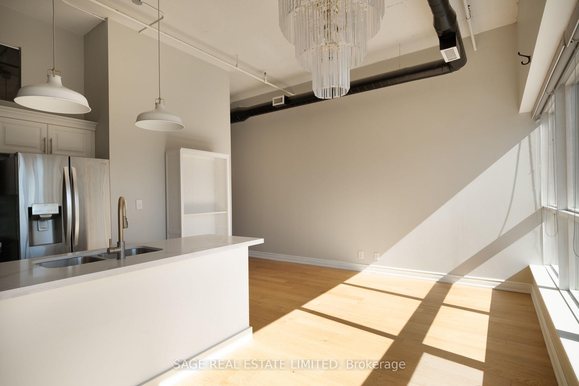 Photo 12 of Unit 719, 700 King Street W, Toronto, Niagara — HOMEH