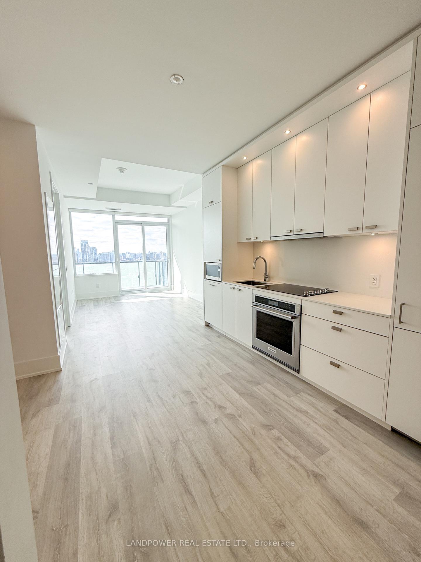 Photo 2 of Unit 2002, 480 Front Street W, Toronto, Waterfront Communities — HOMEH