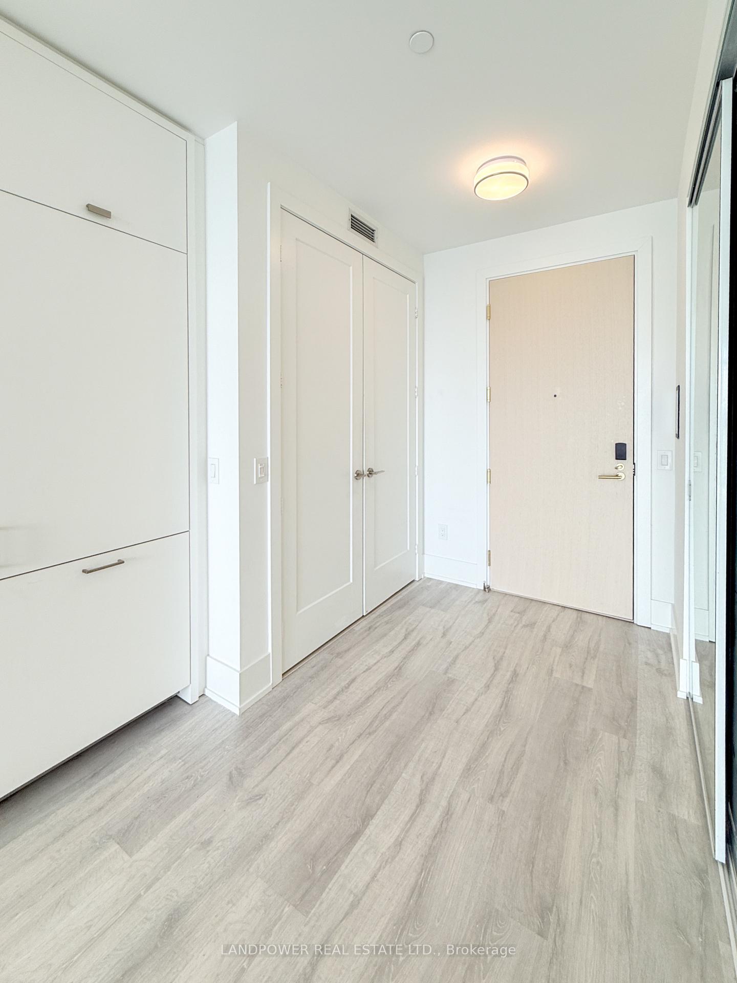 Photo 4 of Unit 2002, 480 Front Street W, Toronto, Waterfront Communities — HOMEH
