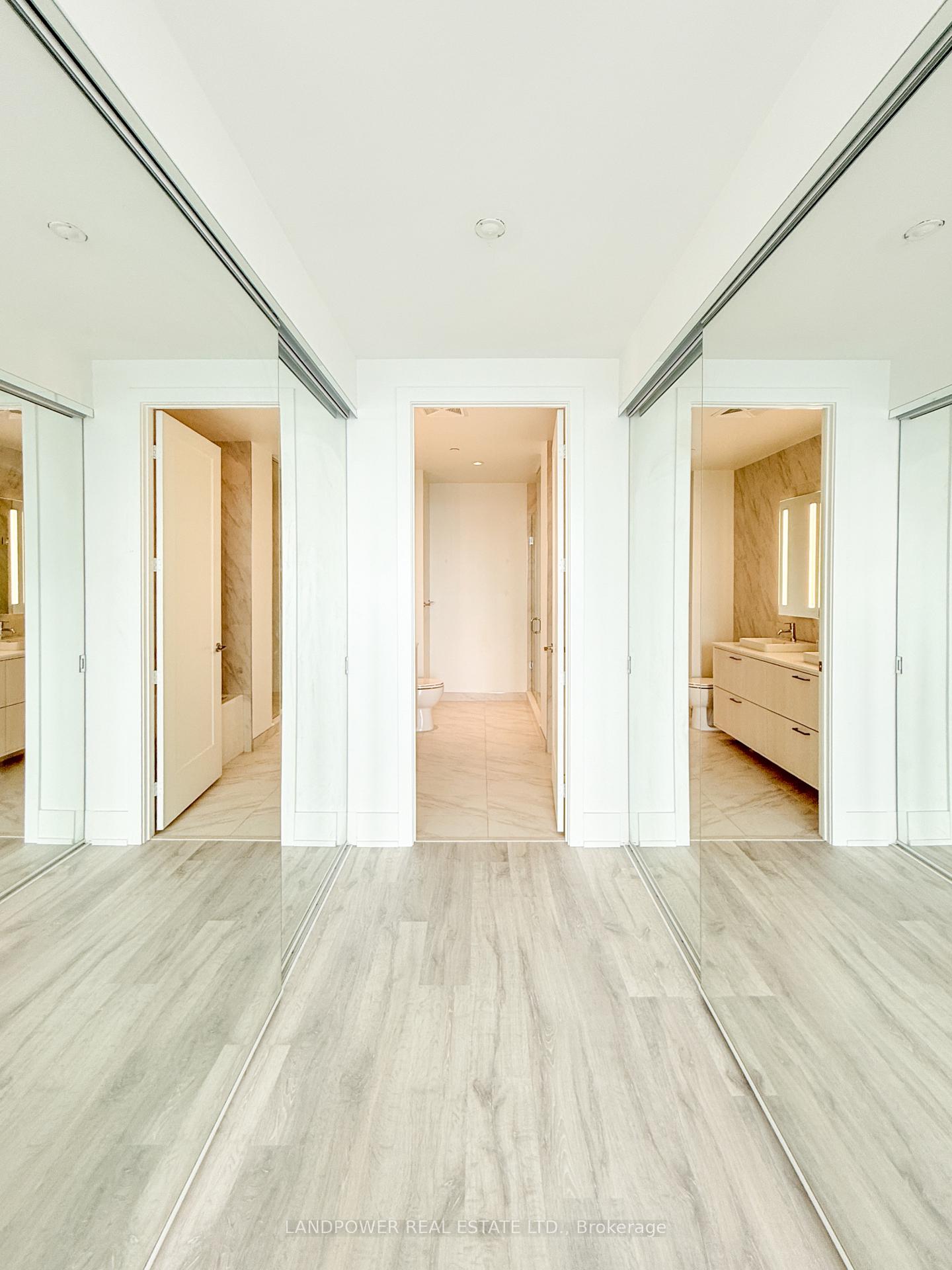 Photo 15 of Unit 2002, 480 Front Street W, Toronto, Waterfront Communities — HOMEH