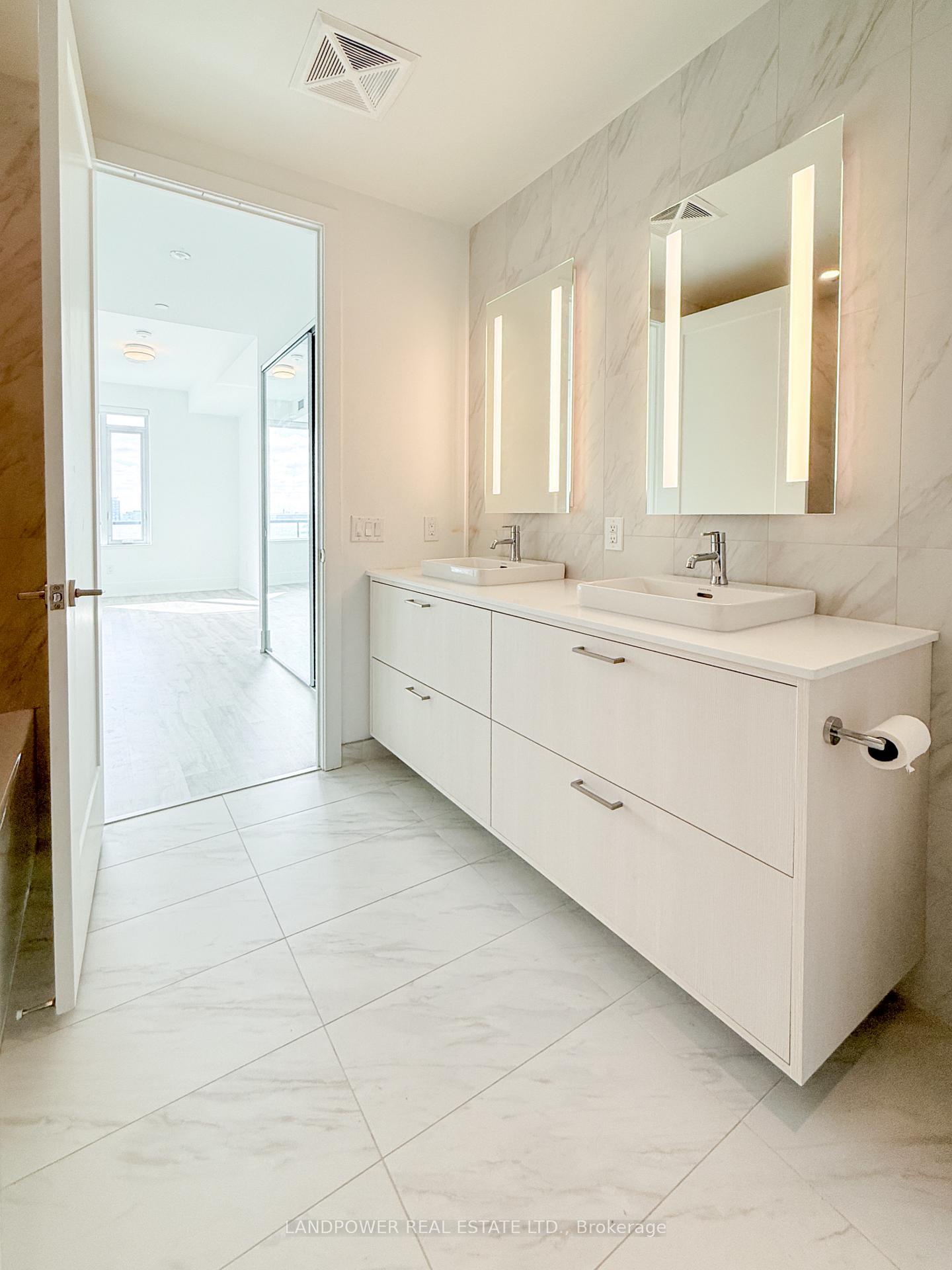 Photo 20 of Unit 2002, 480 Front Street W, Toronto, Waterfront Communities — HOMEH