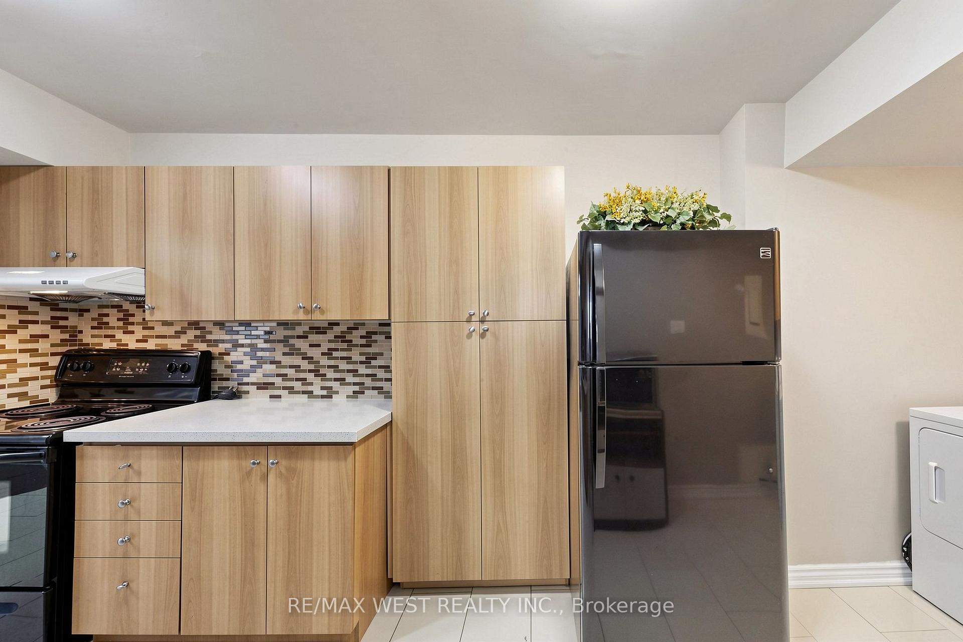 Photo 4 of Unit 102, 370 Dixon Road, Etobicoke, Kingsview Village-The Westway — HOMEH