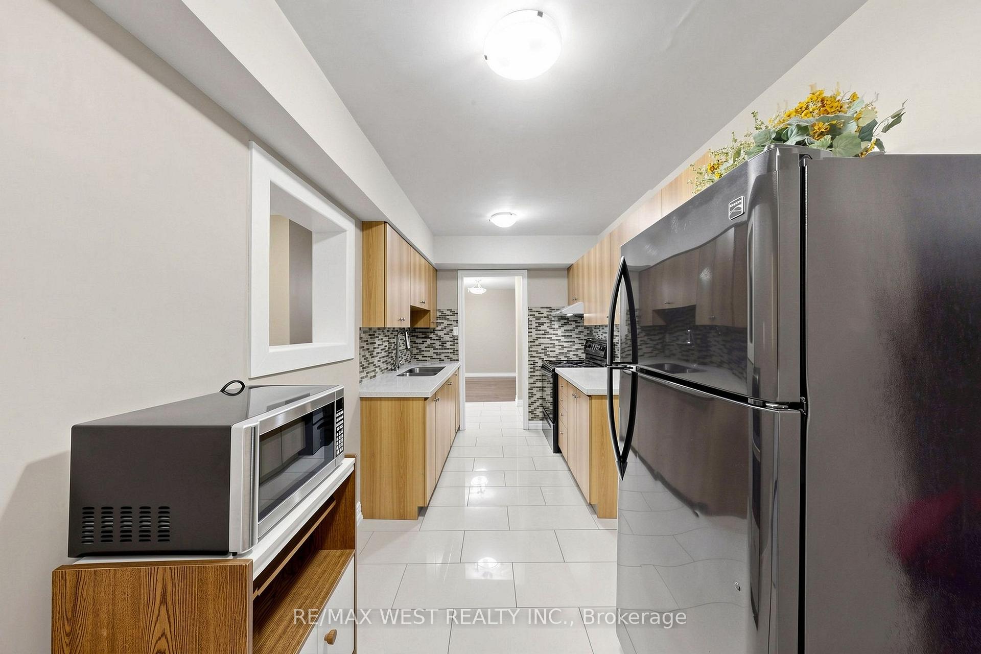 Photo 6 of Unit 102, 370 Dixon Road, Etobicoke, Kingsview Village-The Westway — HOMEH