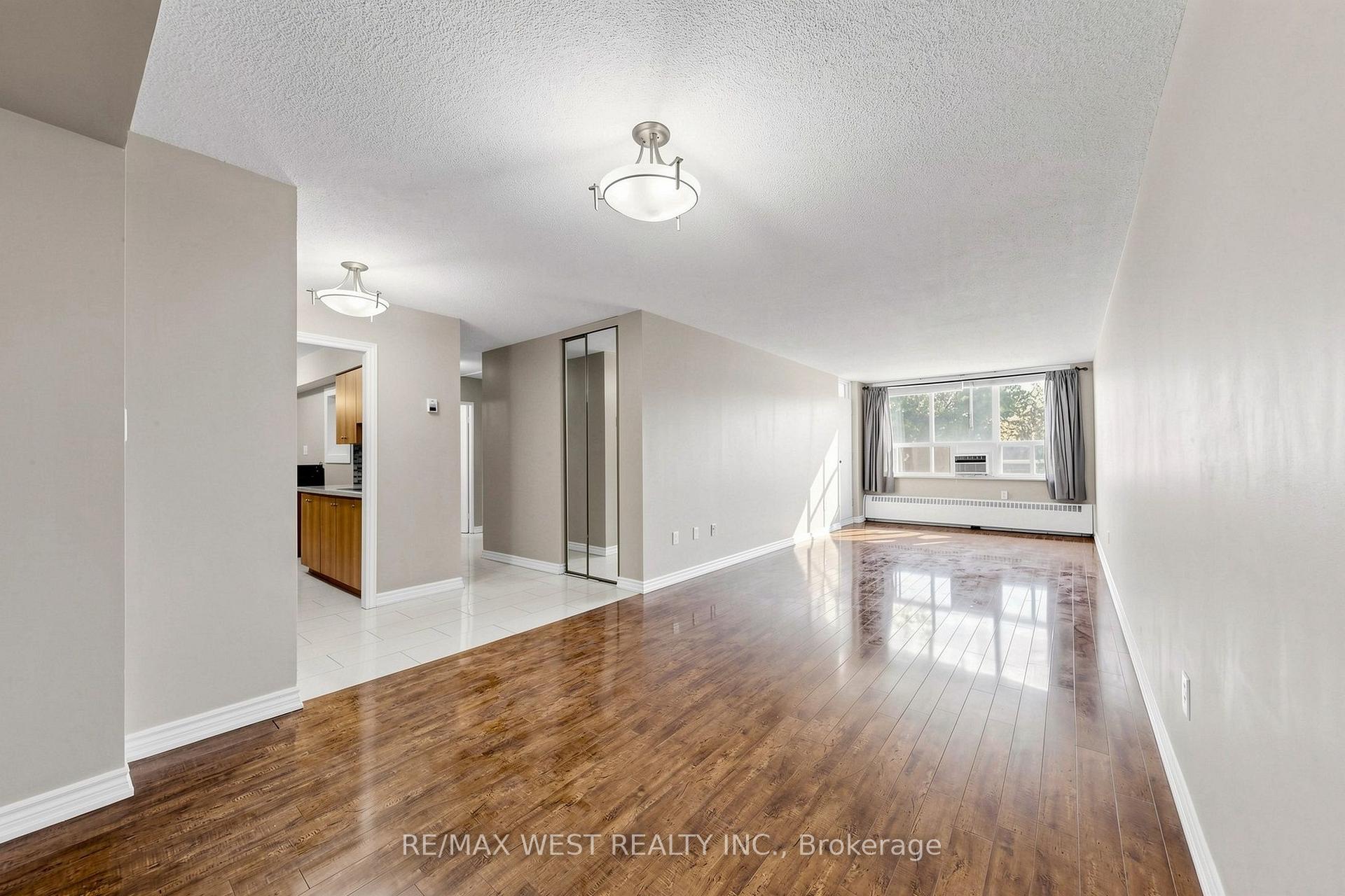 Photo 11 of Unit 102, 370 Dixon Road, Etobicoke, Kingsview Village-The Westway — HOMEH