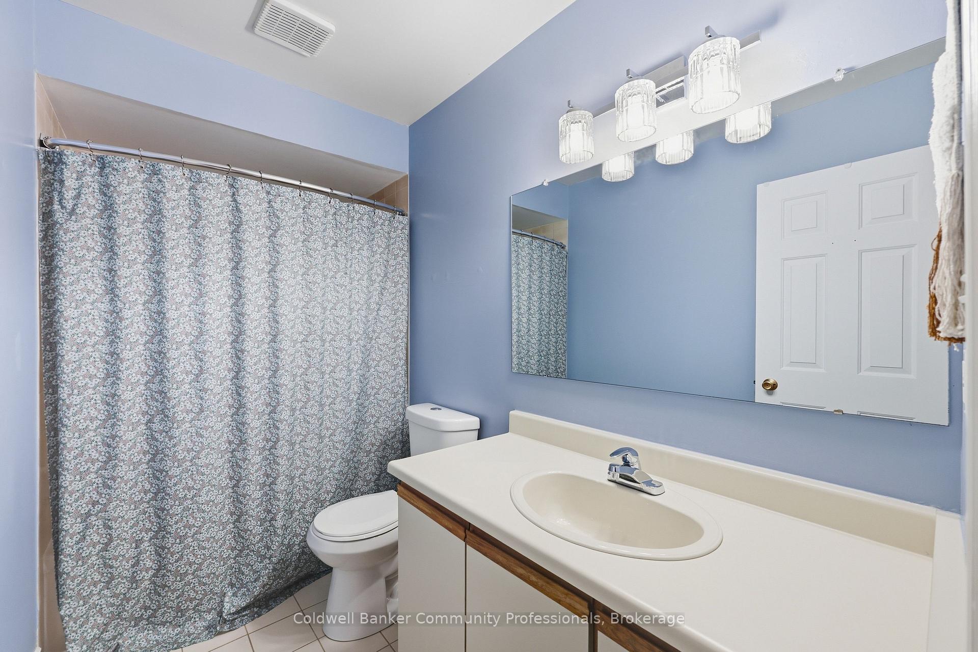 Photo 7 of Unit 10, 14 Brucedale Avenue E, Hamilton, Centremount — HOMEH