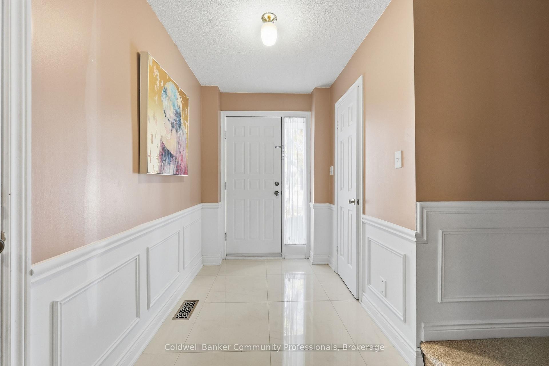 Photo 14 of Unit 10, 14 Brucedale Avenue E, Hamilton, Centremount — HOMEH