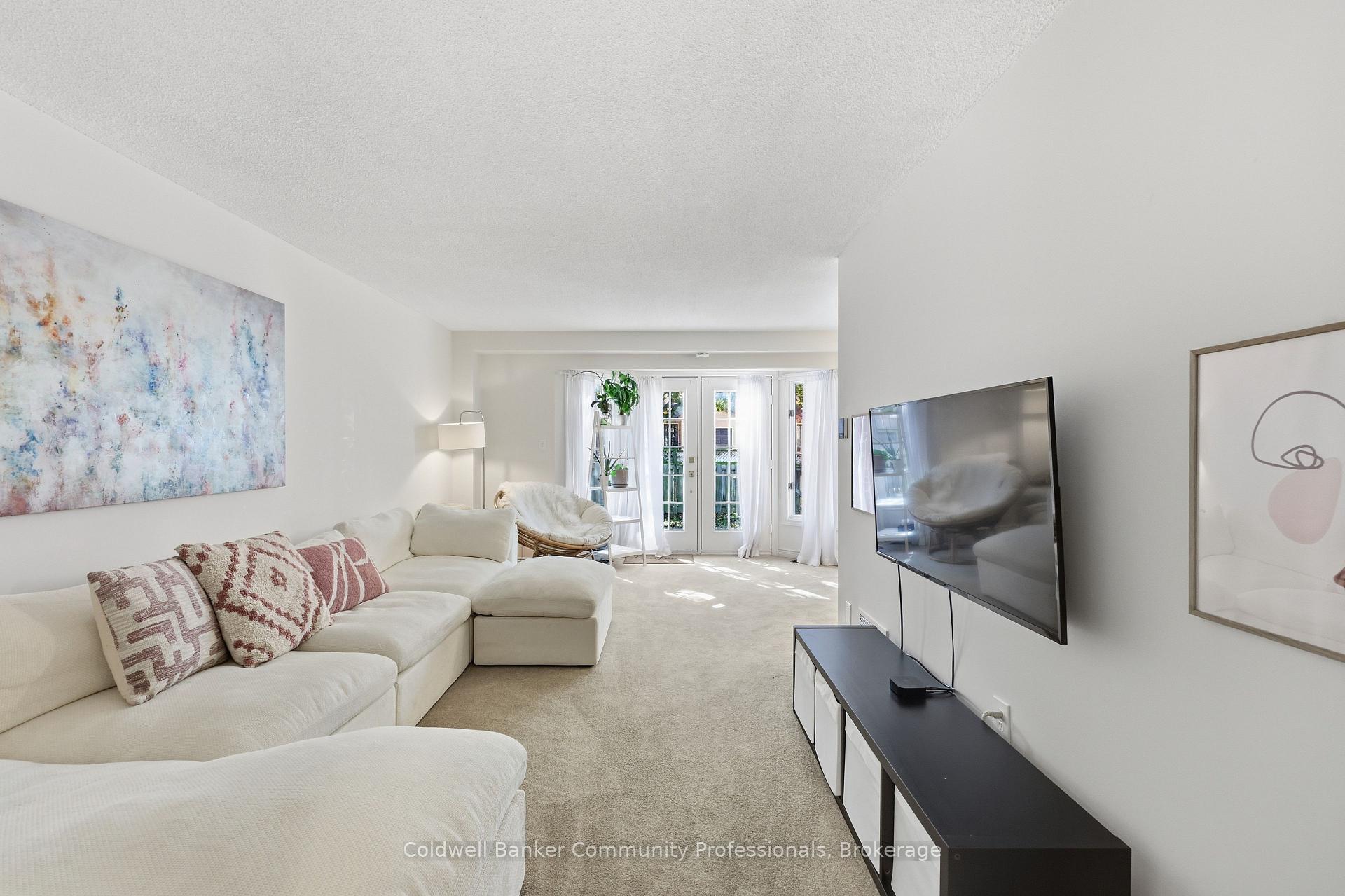 Photo 17 of Unit 10, 14 Brucedale Avenue E, Hamilton, Centremount — HOMEH