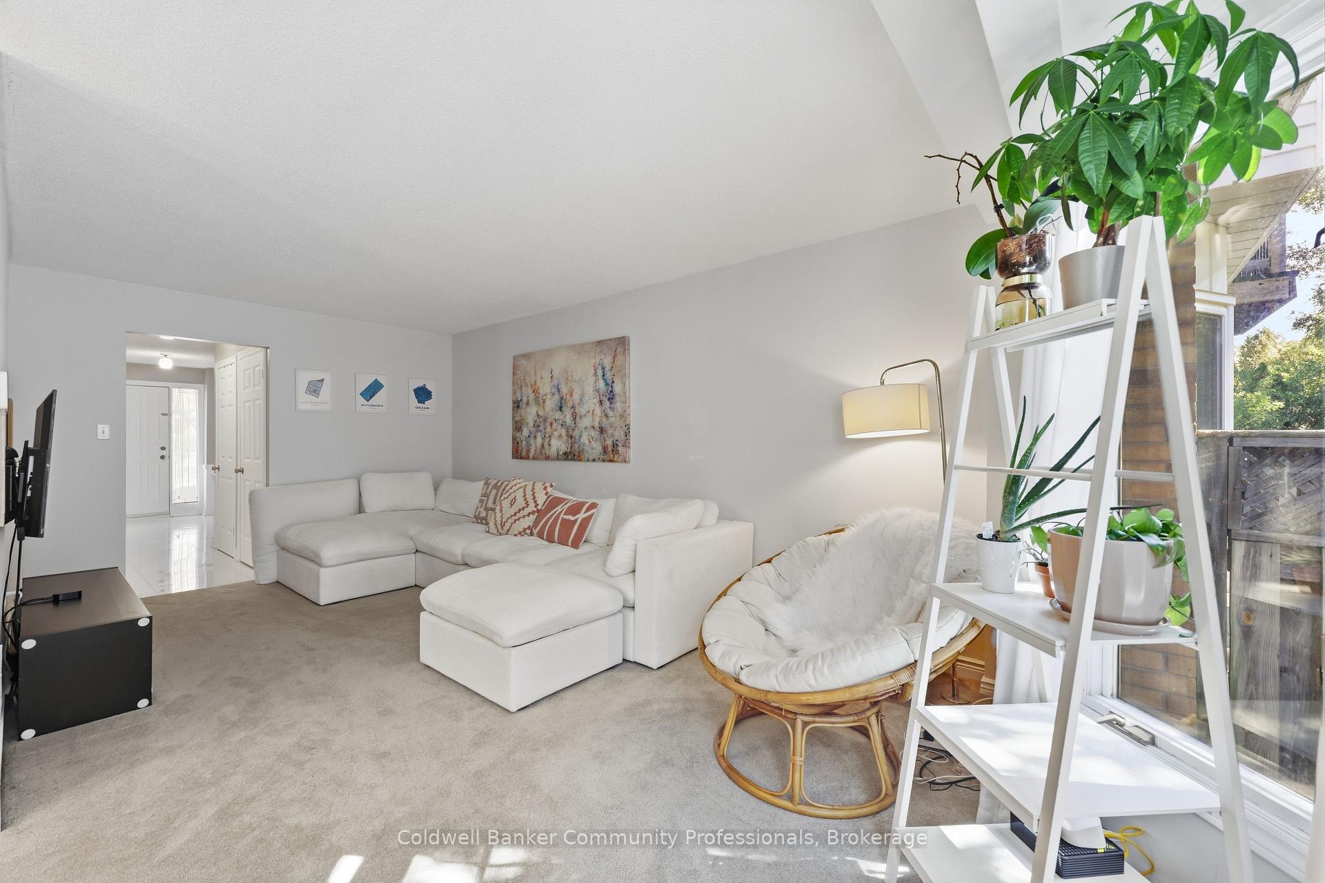 Photo 18 of Unit 10, 14 Brucedale Avenue E, Hamilton, Centremount — HOMEH