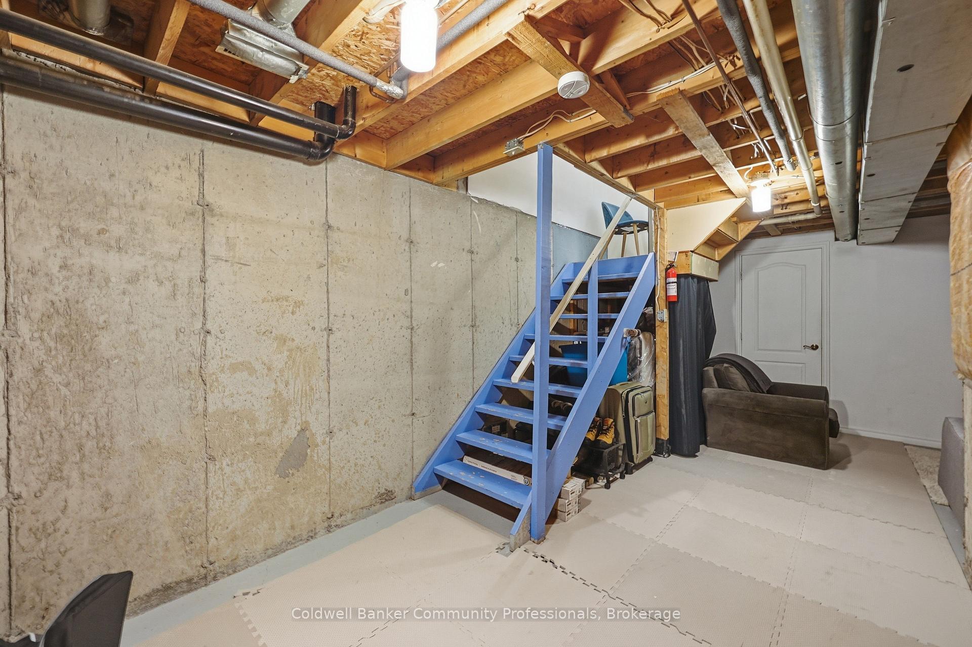 Photo 27 of Unit 10, 14 Brucedale Avenue E, Hamilton, Centremount — HOMEH