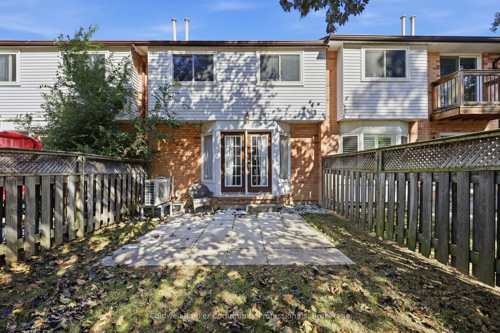 Photo 32 of Unit 10, 14 Brucedale Avenue E, Hamilton, Centremount — HOMEH