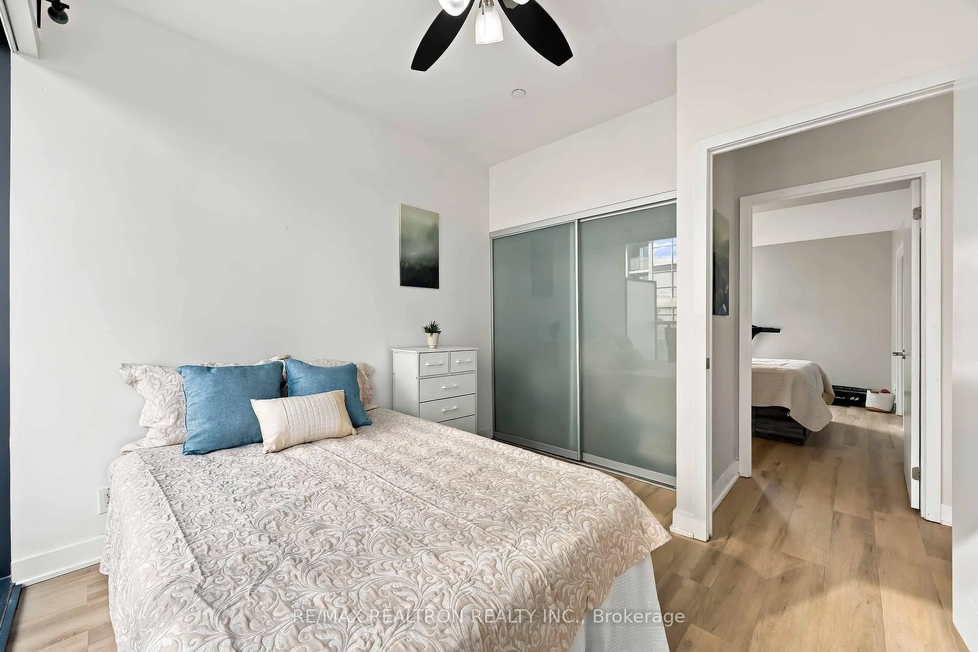 Photo 20 of Unit 507, 1815 Yonge Street, Toronto, Mount Pleasant West — HOMEH