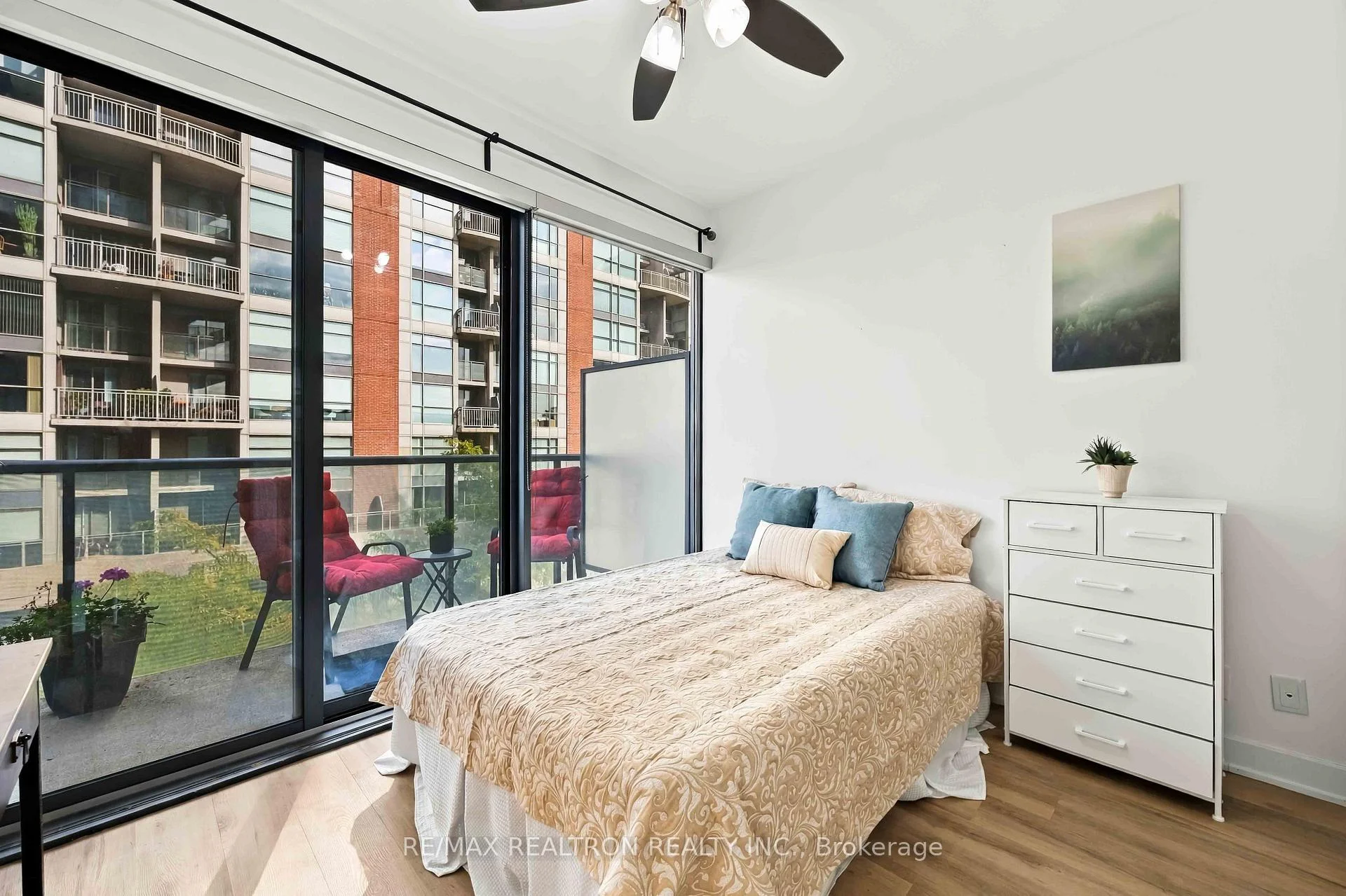 Photo 35 of Unit 507, 1815 Yonge Street, Toronto, Mount Pleasant West — HOMEH