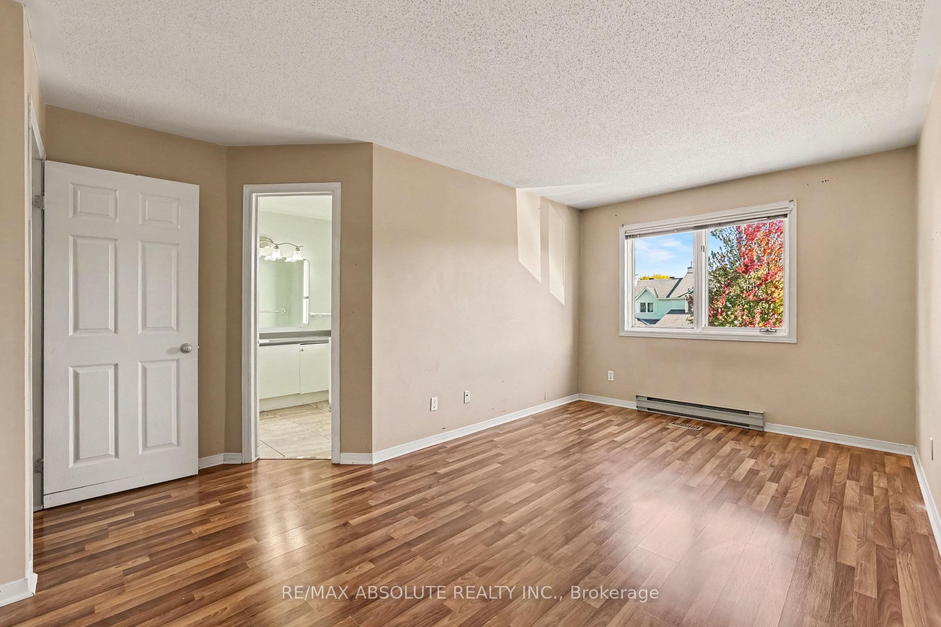 Photo 19 of 42 Roblyn Way, Ottawa, Barrhaven East — HOMEH