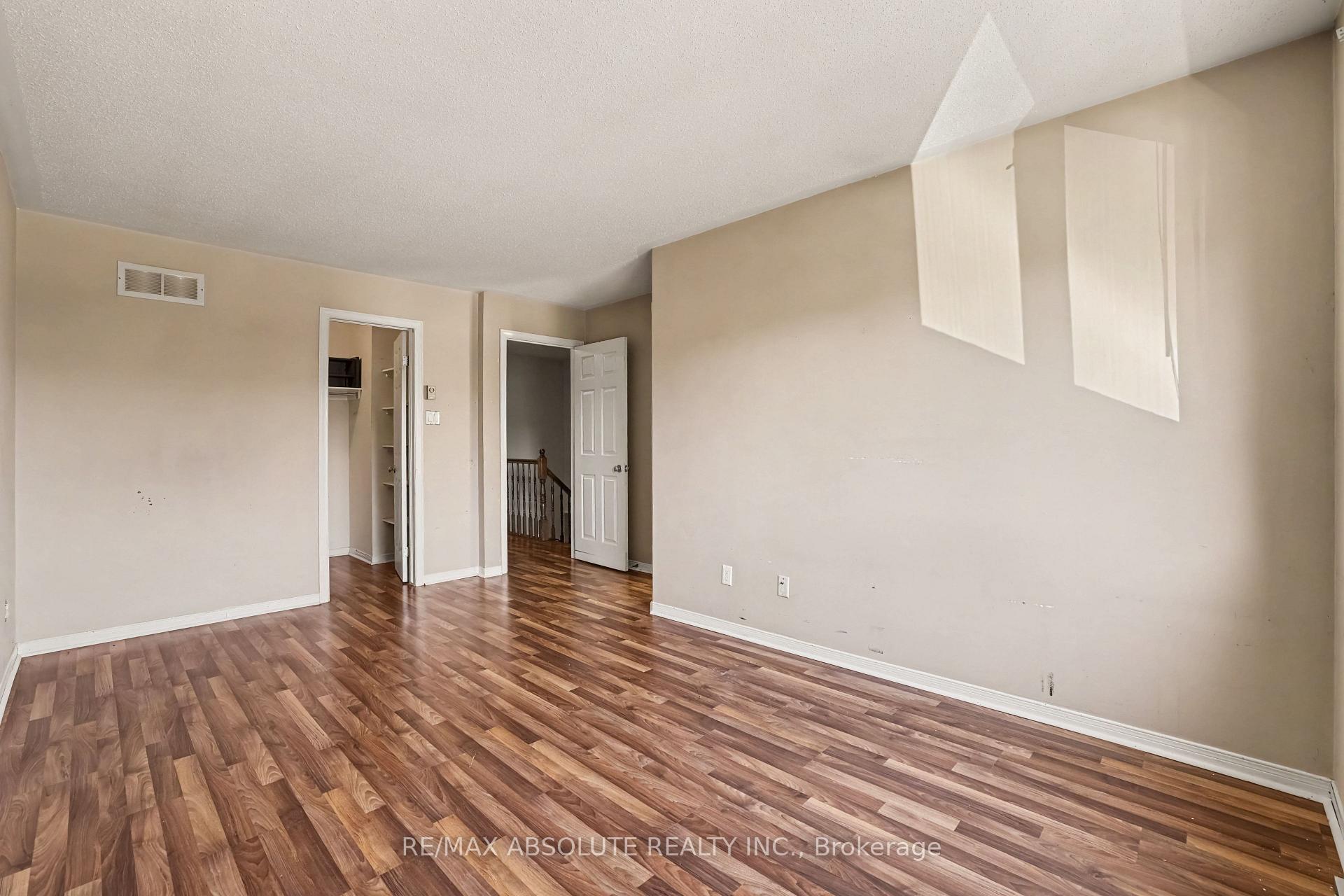 Photo 22 of 42 Roblyn Way, Ottawa, Barrhaven East — HOMEH