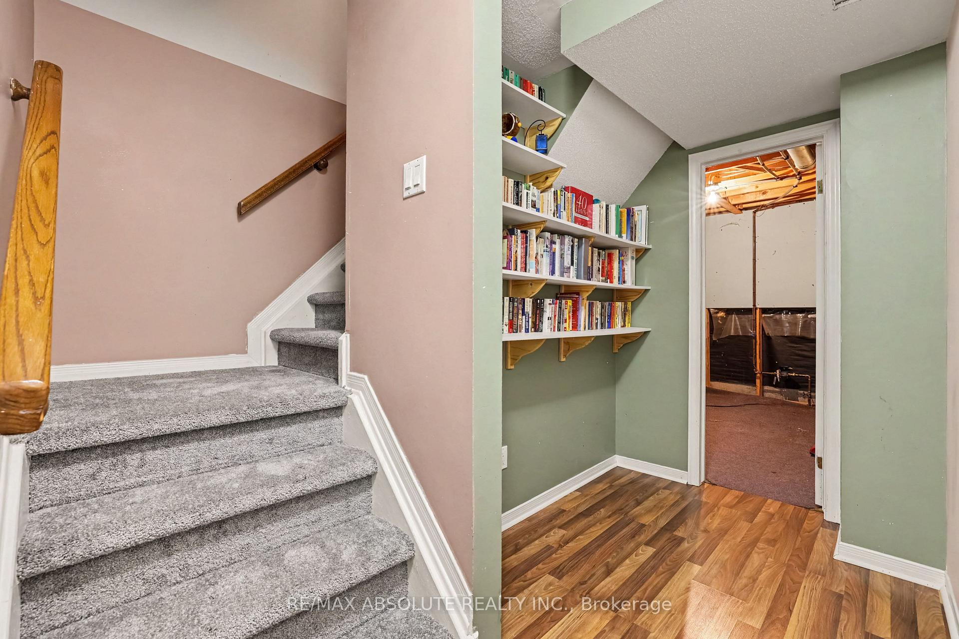 Photo 26 of 42 Roblyn Way, Ottawa, Barrhaven East — HOMEH
