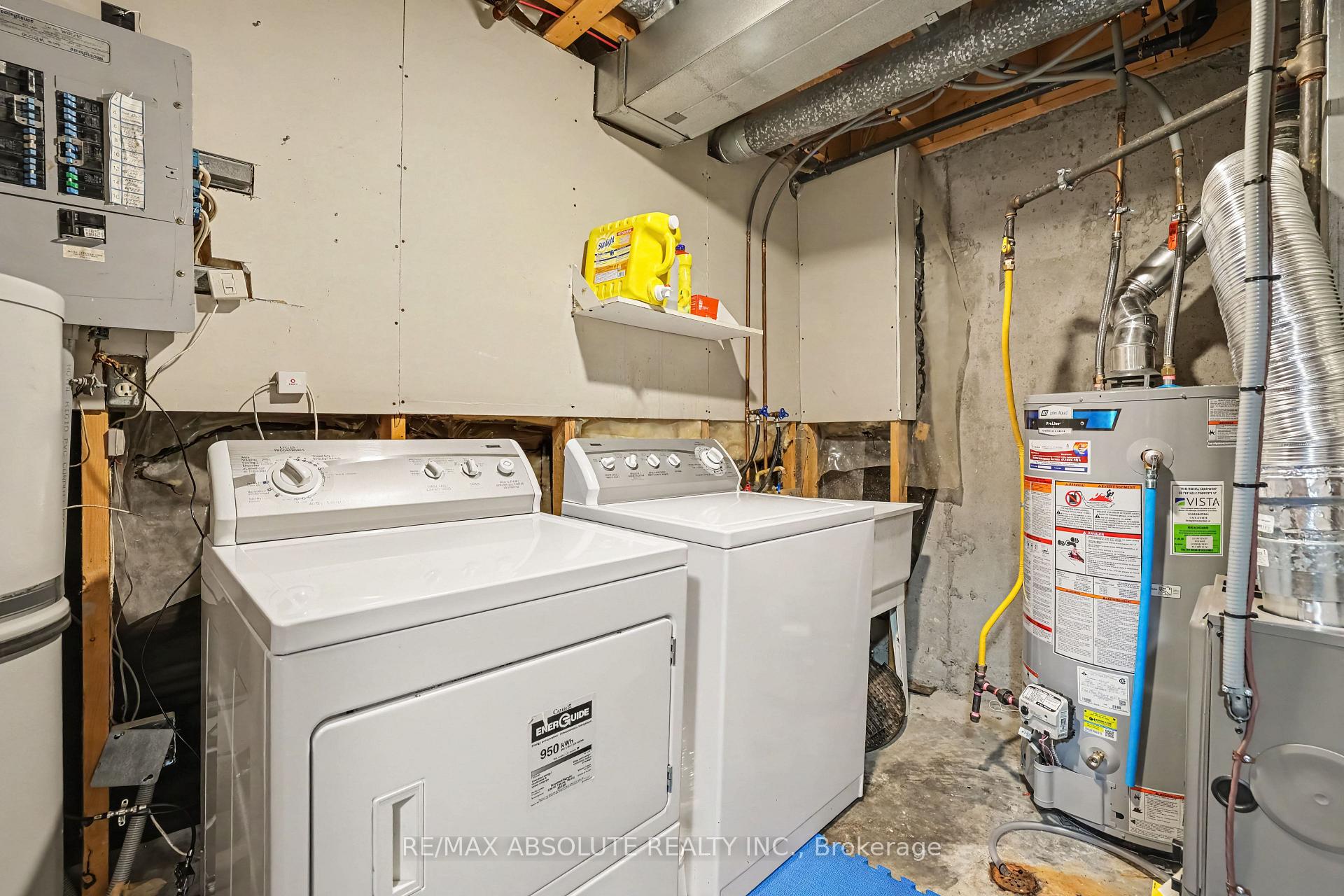 Photo 32 of 42 Roblyn Way, Ottawa, Barrhaven East — HOMEH