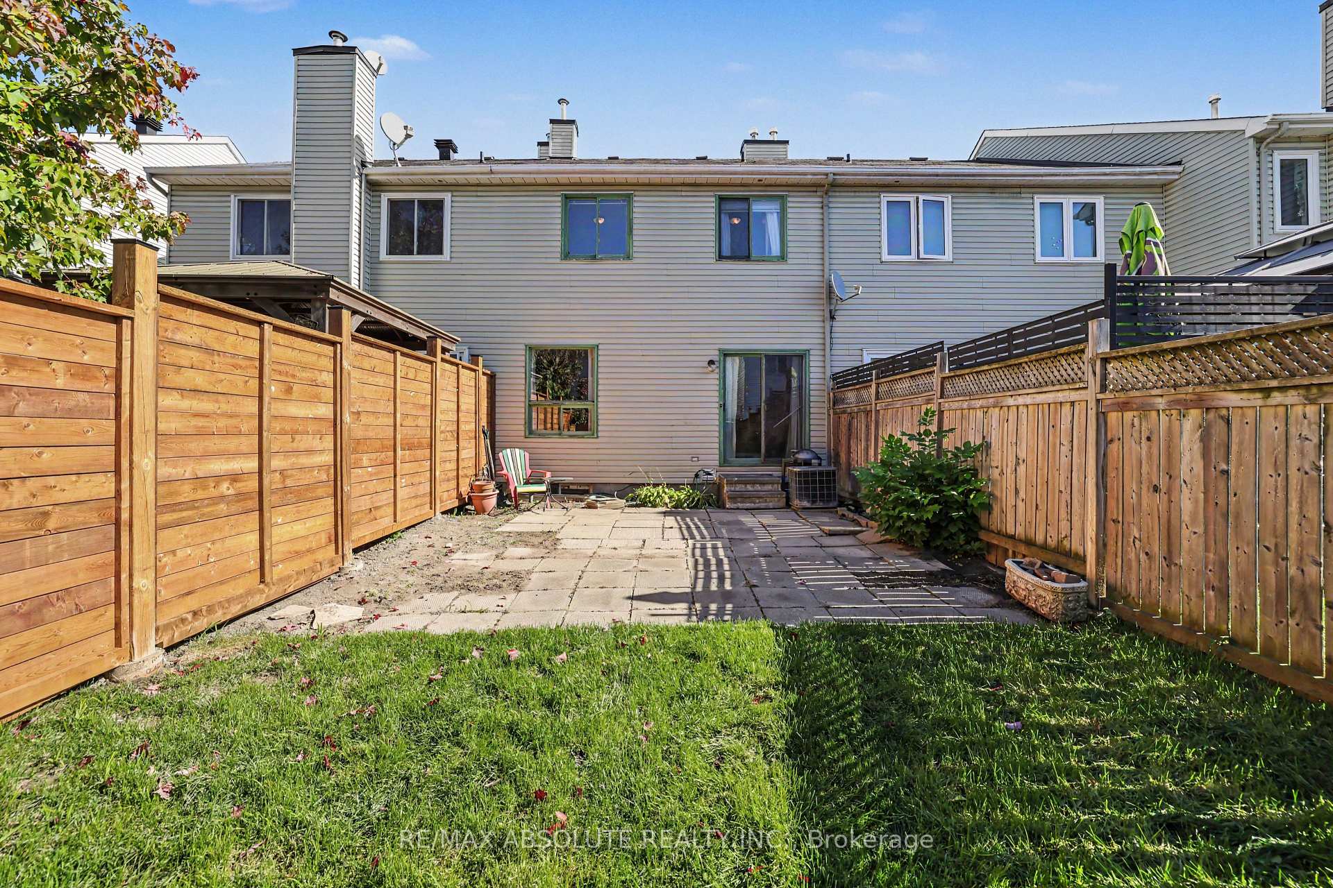 Photo 33 of 42 Roblyn Way, Ottawa, Barrhaven East — HOMEH