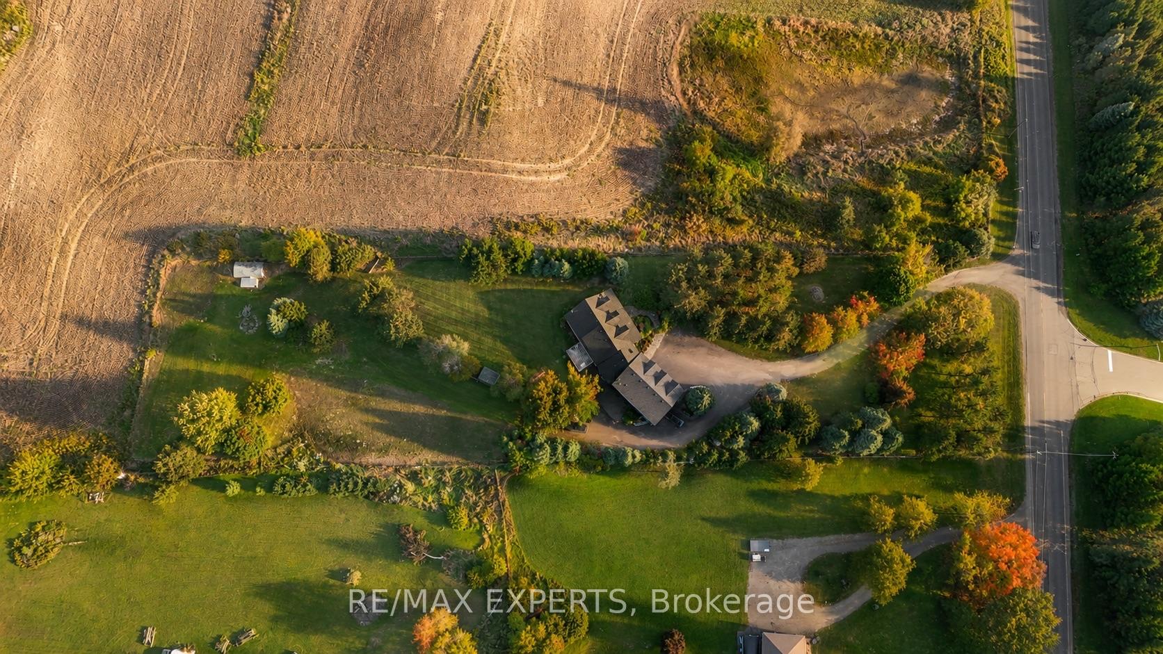 Photo 3 of 15481 Mount Wolfe Road, Caledon, Palgrave — HOMEH