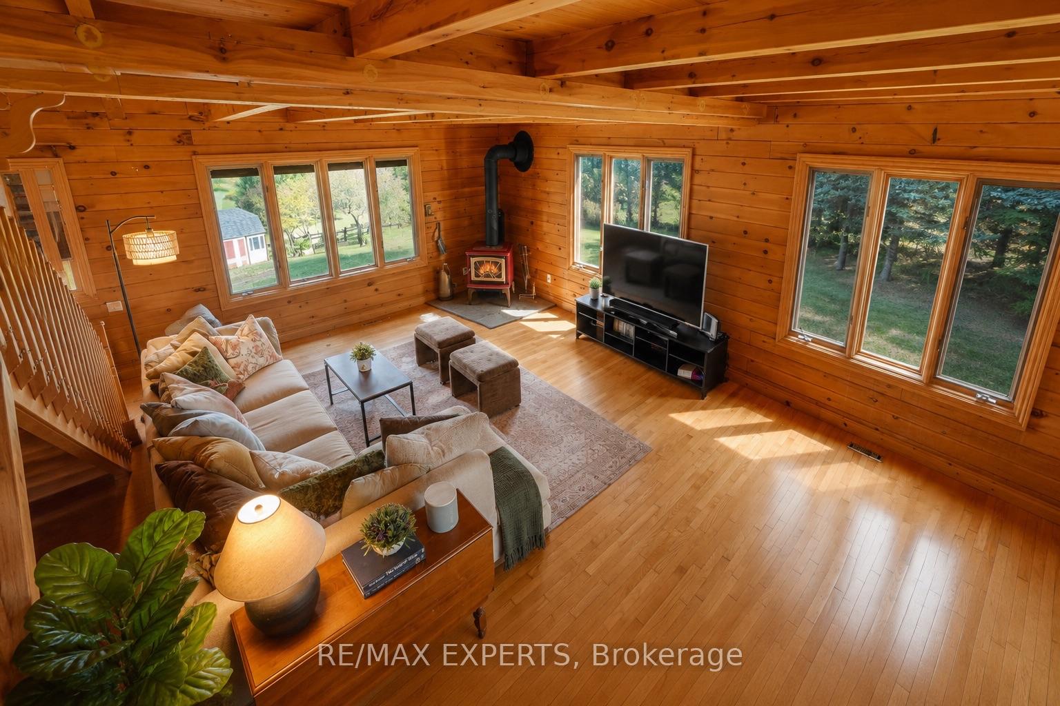 Photo 6 of 15481 Mount Wolfe Road, Caledon, Palgrave — HOMEH